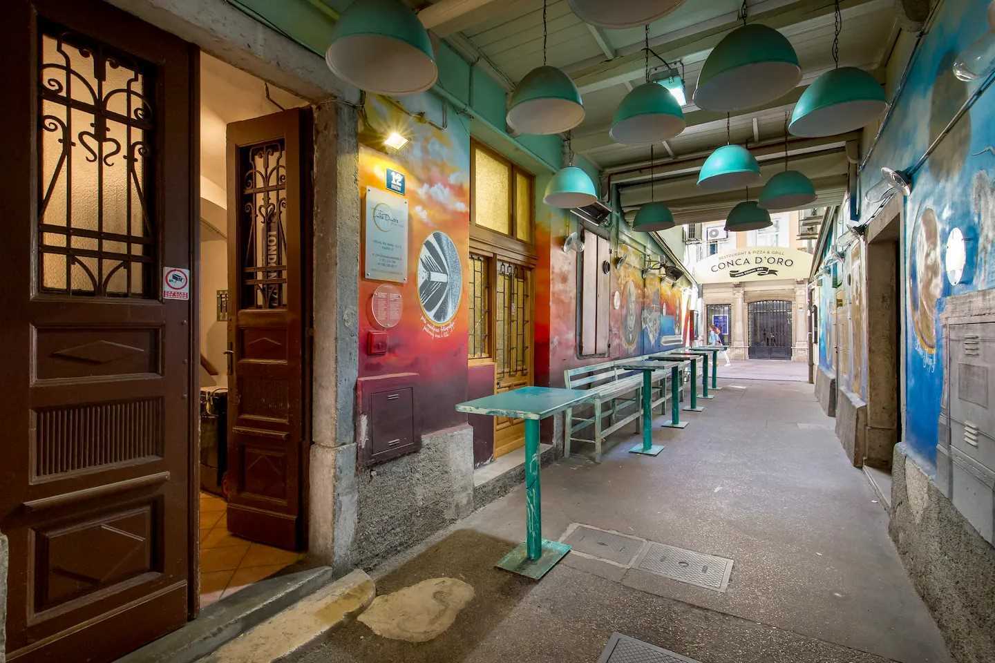 On main square, perfect location, 4 Seasons 1