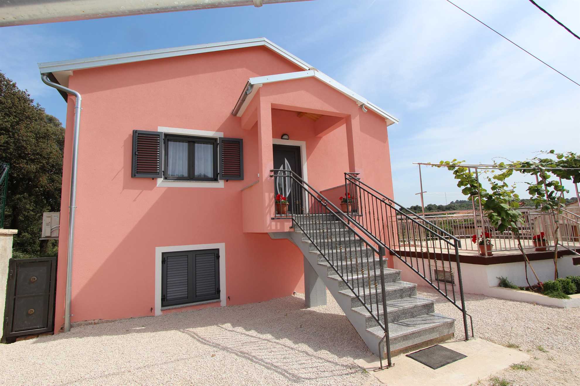 MONDELACO Kuća za odmor sa tri spavaće sobe