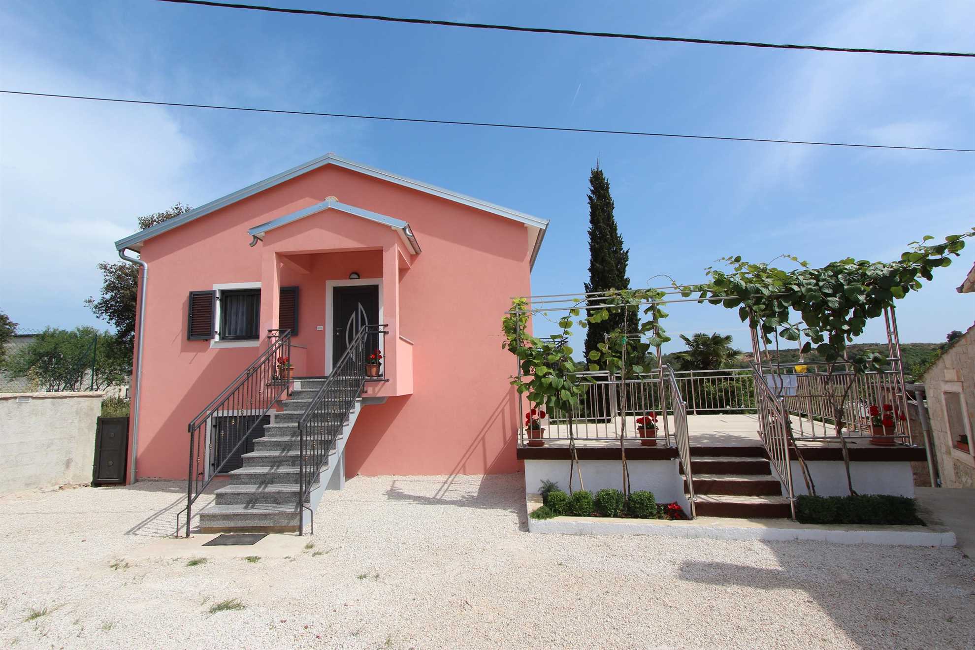 MONDELACO Kuća za odmor sa tri spavaće sobe