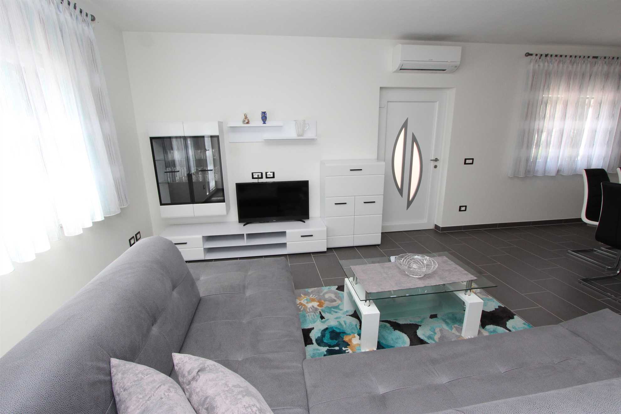 MONDELACO Kuća za odmor sa tri spavaće sobe