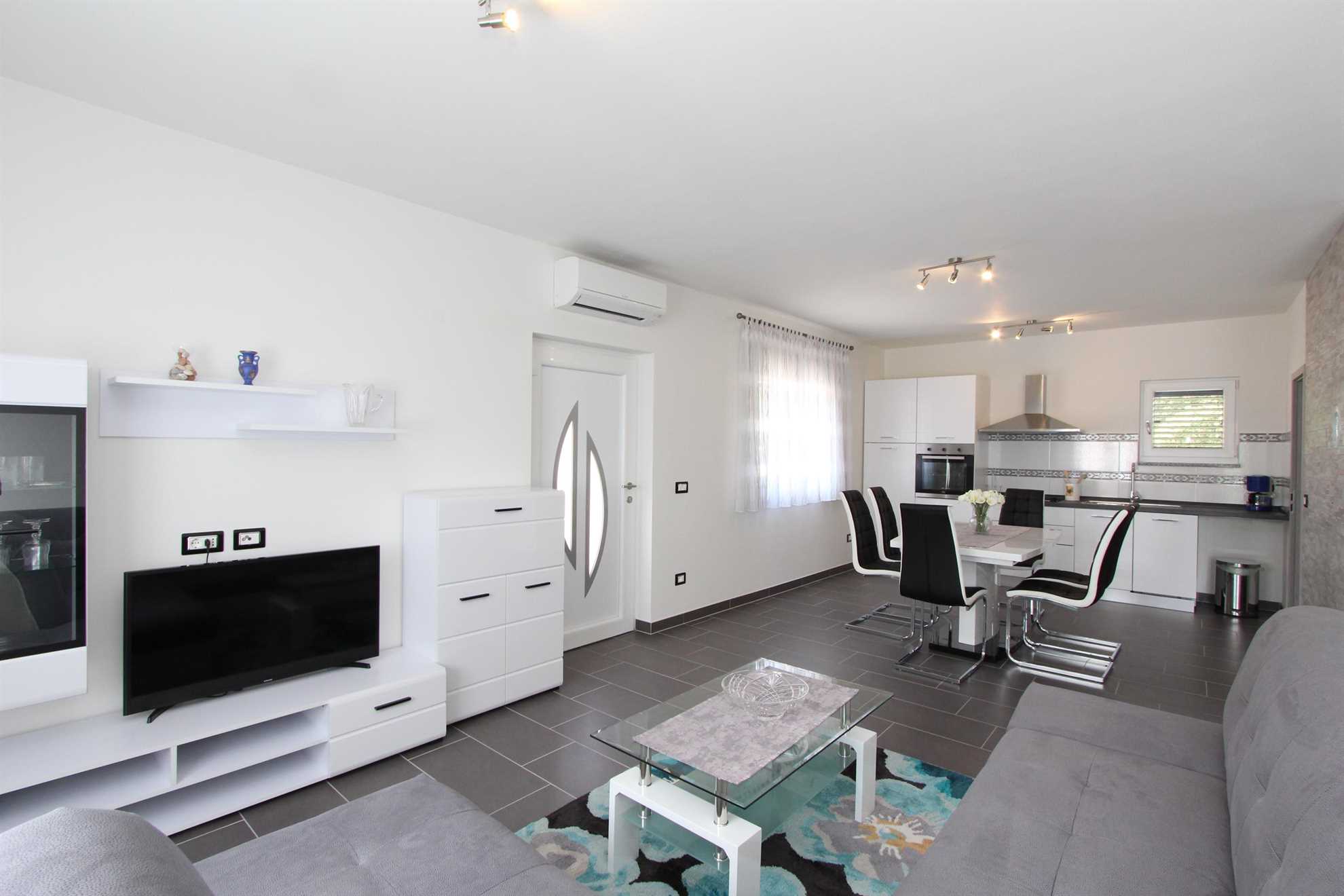 MONDELACO Kuća za odmor sa tri spavaće sobe