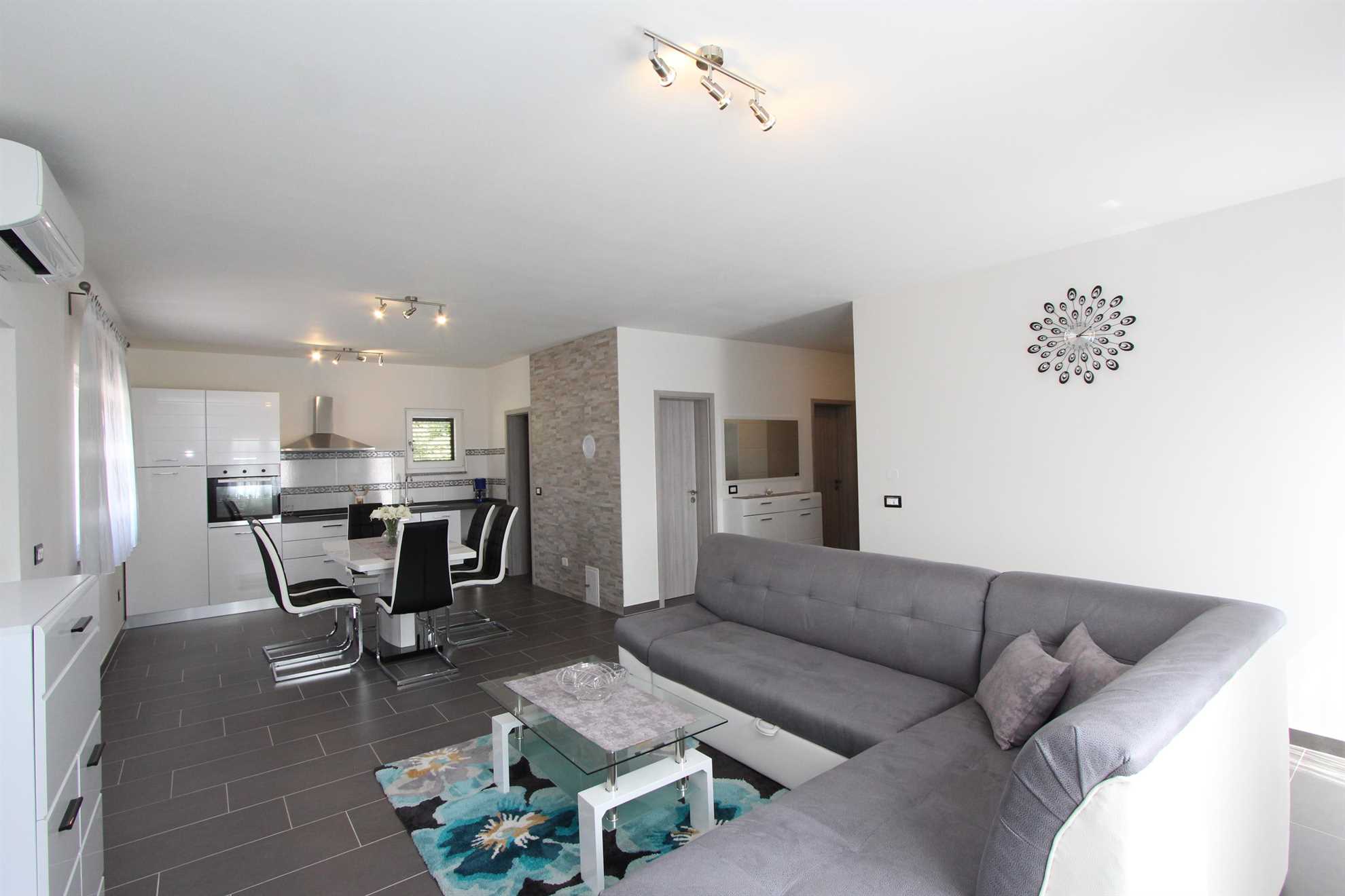 MONDELACO Kuća za odmor sa tri spavaće sobe