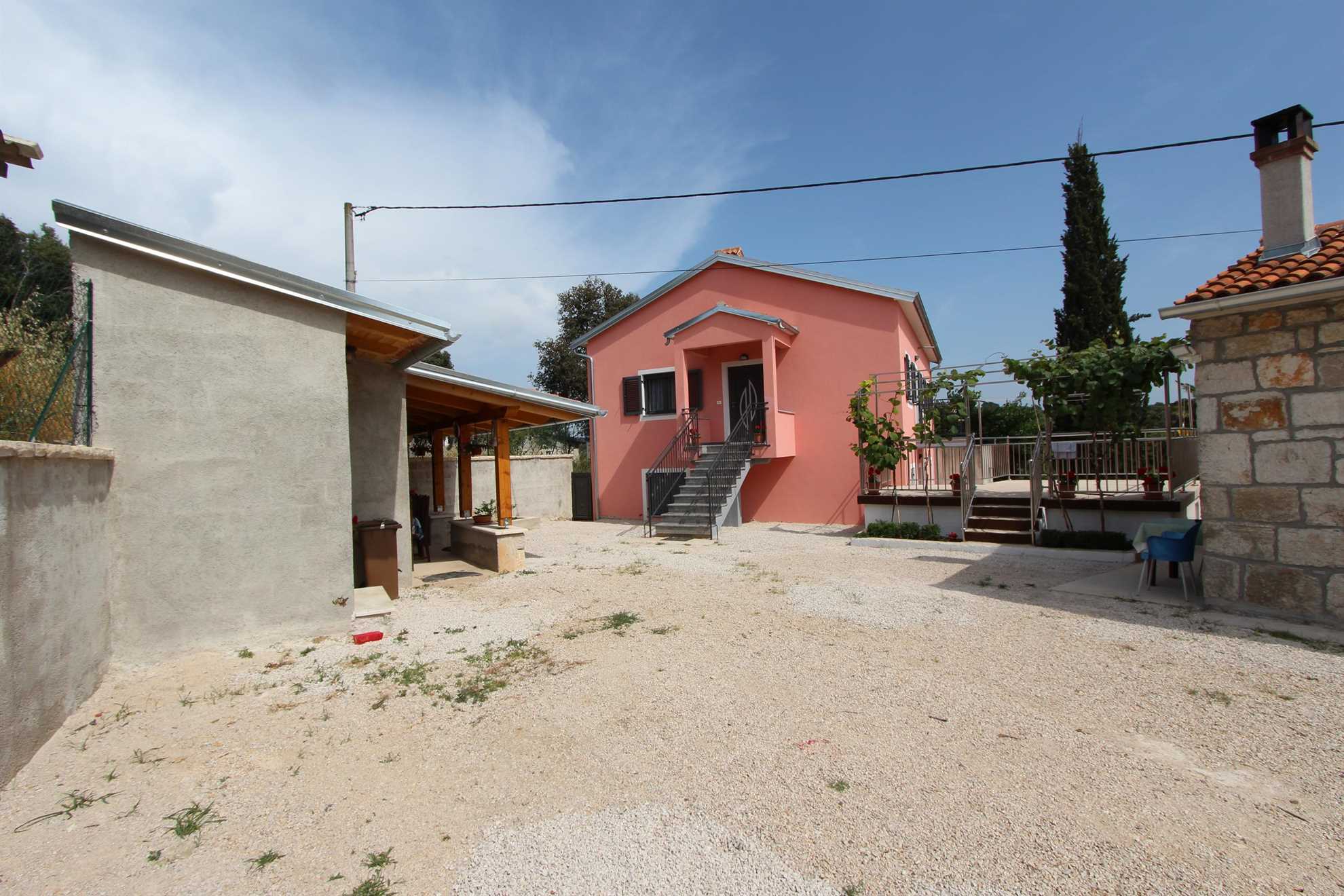 MONDELACO Kuća za odmor sa tri spavaće sobe