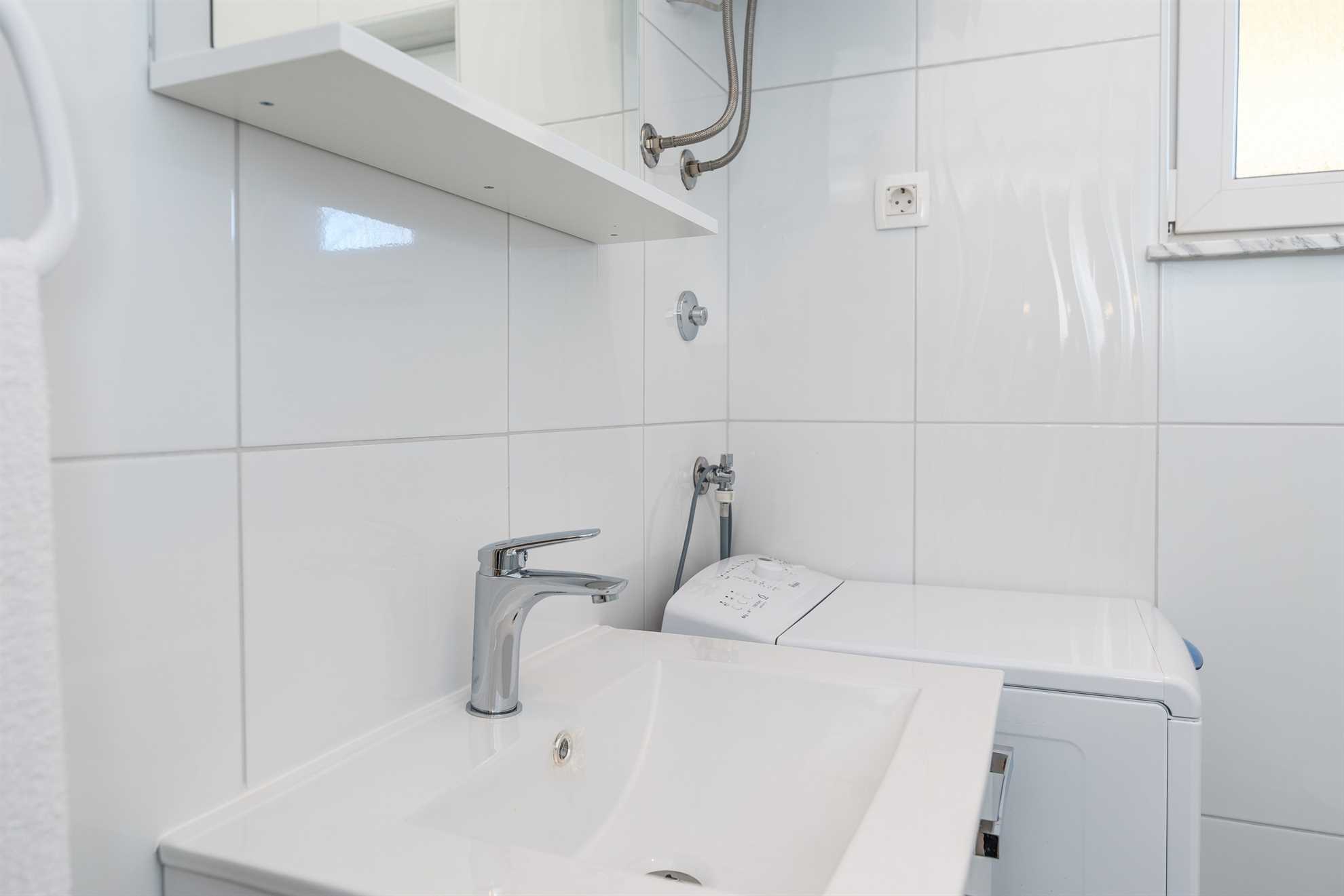 Apartman za 2 osobe | samo 30 m od plaže | s pogledom na more
