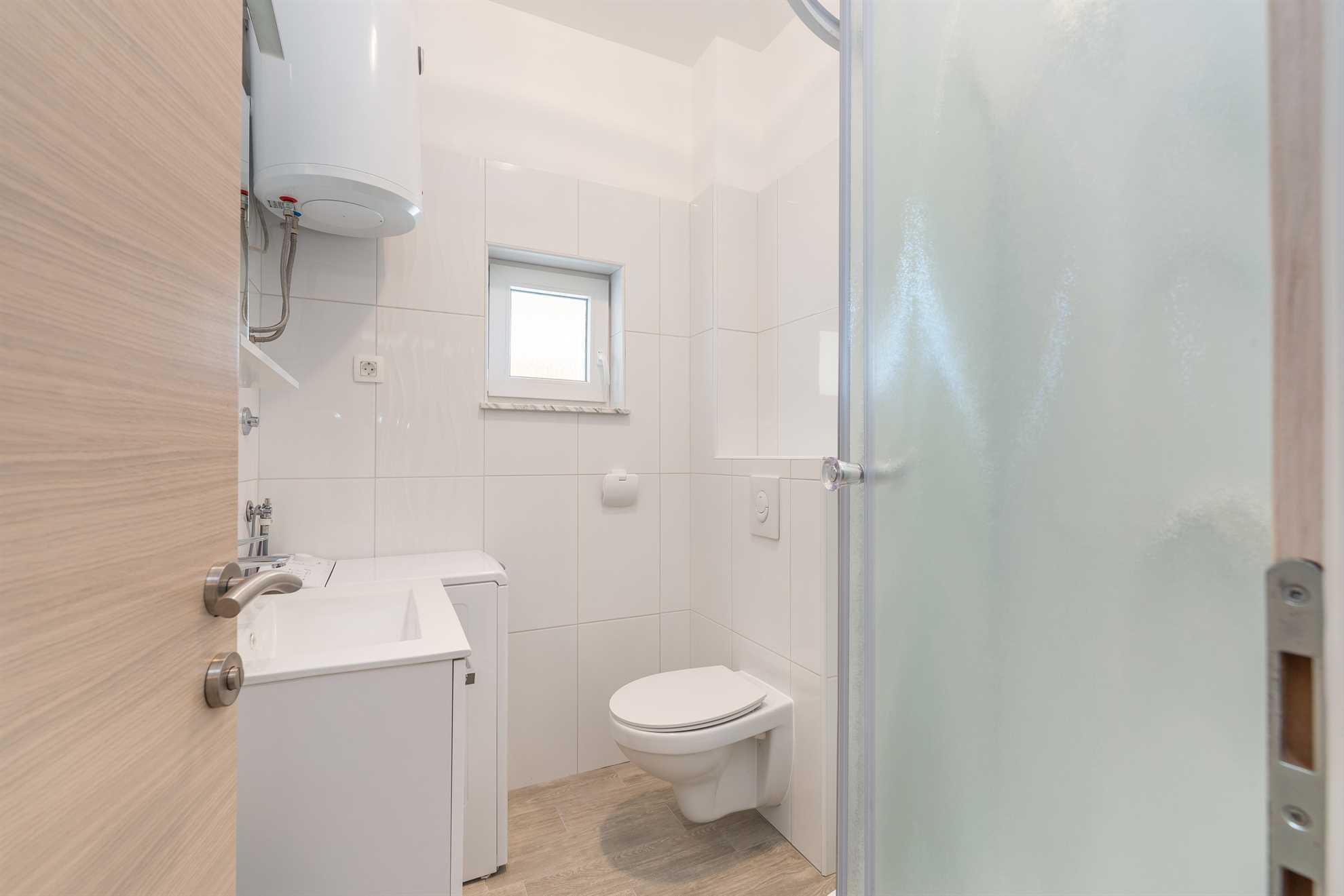 Apartman za 2 osobe | samo 30 m od plaže | s pogledom na more