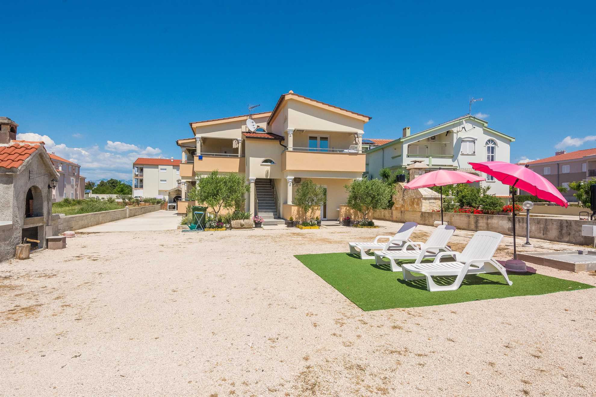Apartman za 2 osobe | samo 30 m od plaže | s pogledom na more