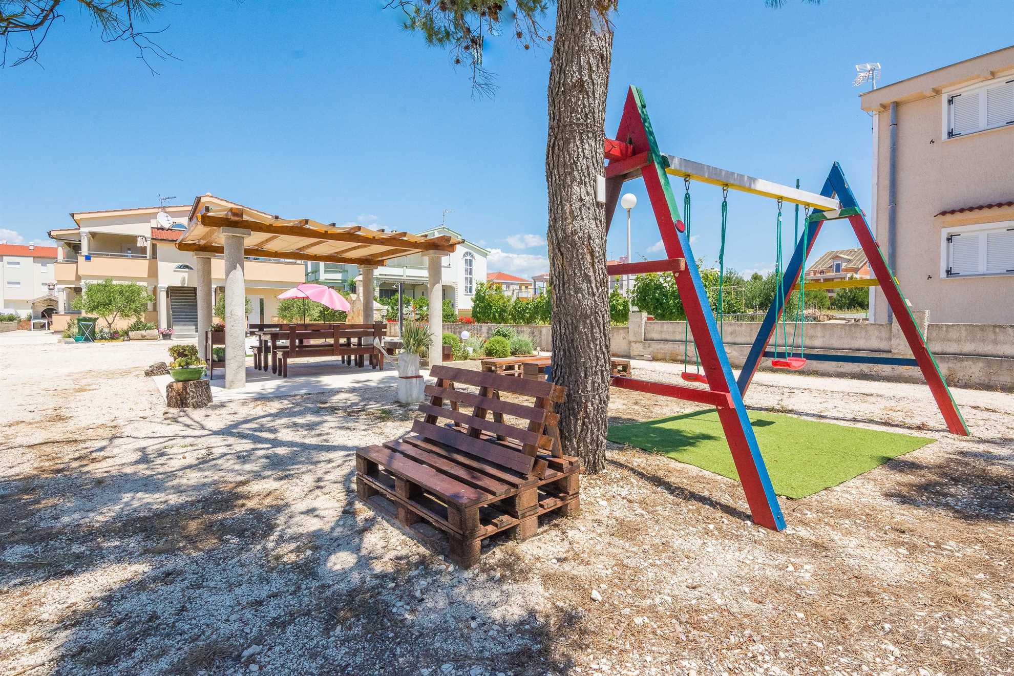 Apartman za 2 osobe | samo 30 m od plaže | s pogledom na more