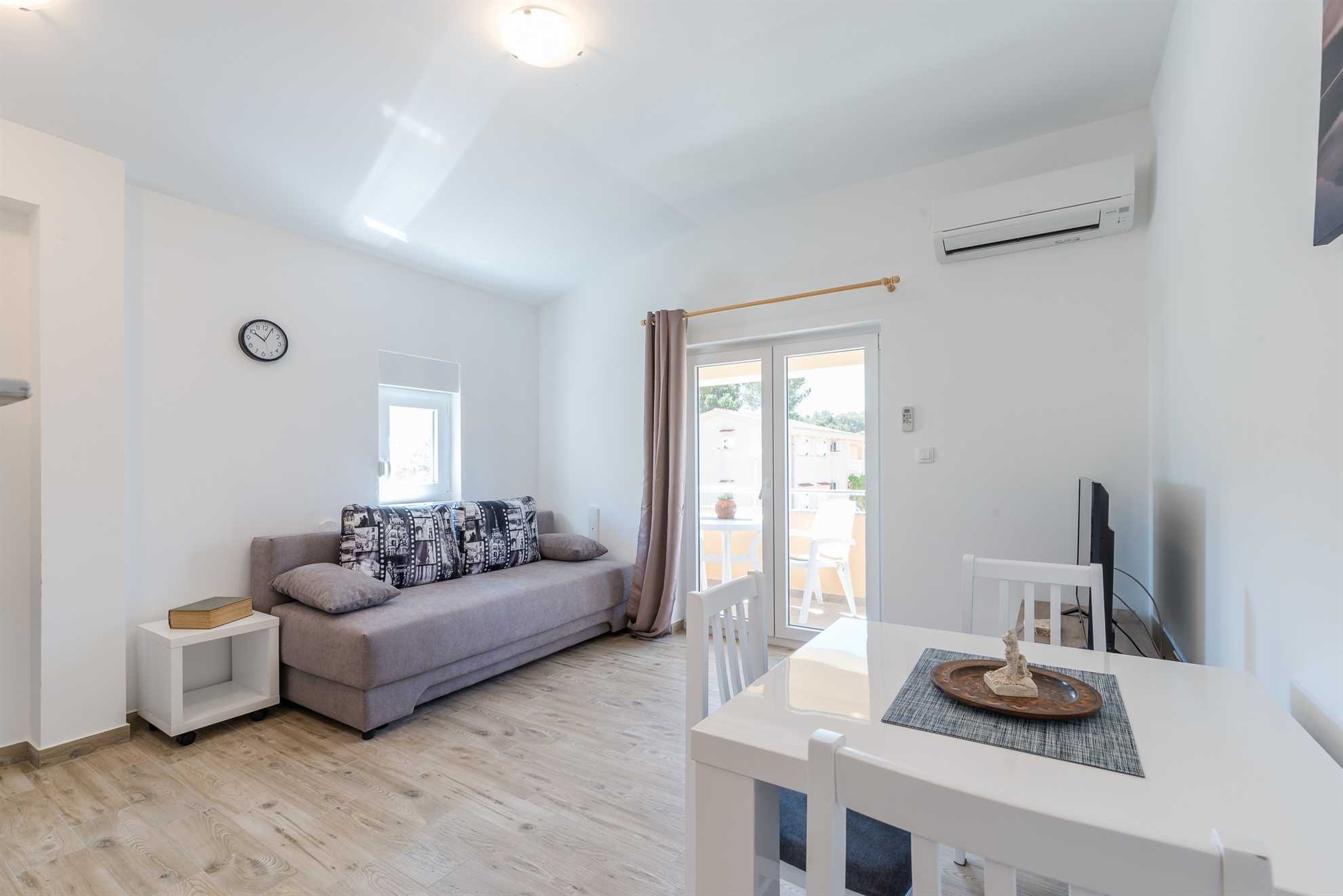 Luksuzan apartman na samo 30 m od plaže | 4 zvjezdice | s pogledom na more | za 2 osobe