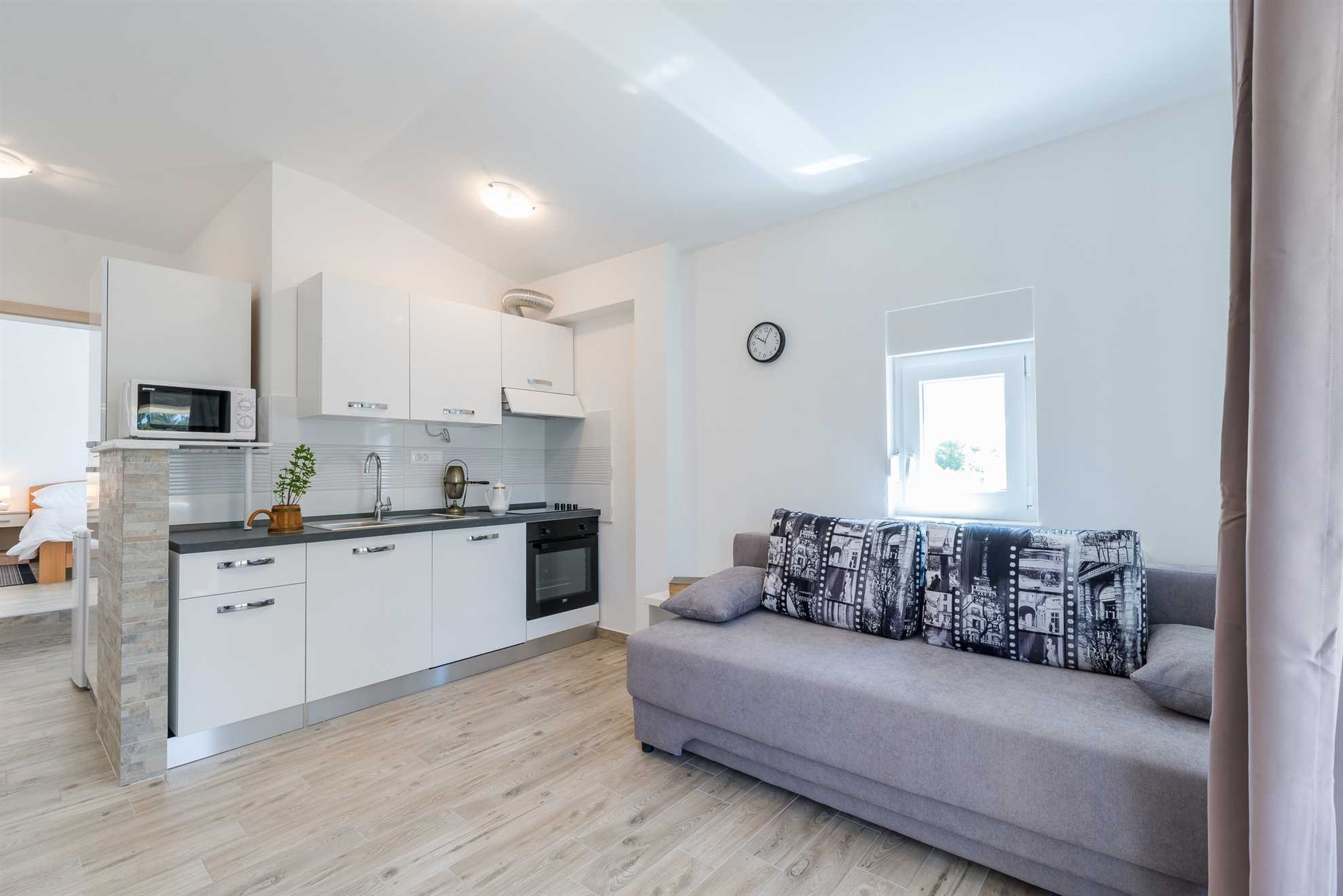 Luksuzan apartman na samo 30 m od plaže | 4 zvjezdice | s pogledom na more | za 2 osobe