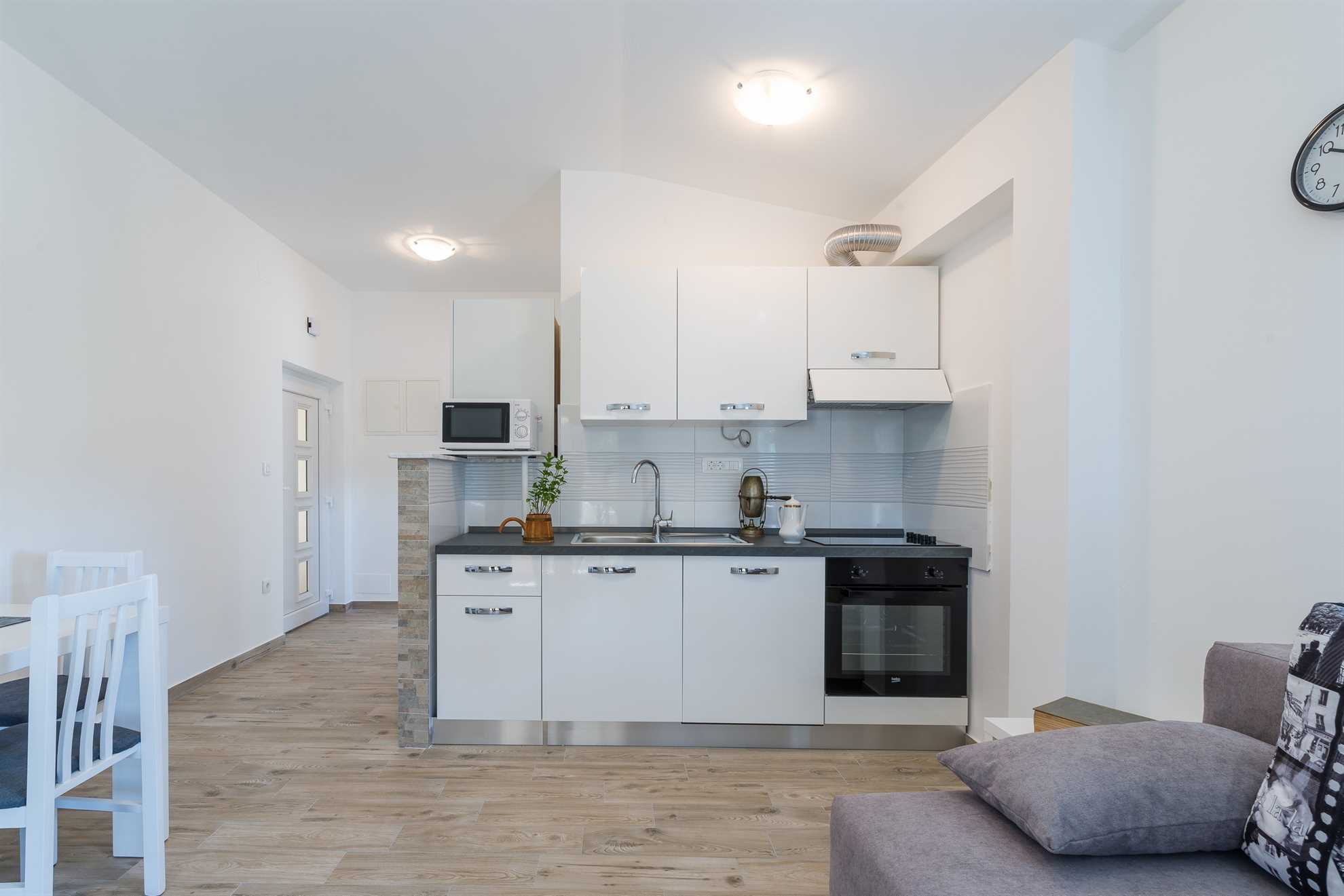 Luksuzan apartman na samo 30 m od plaže | 4 zvjezdice | s pogledom na more | za 2 osobe