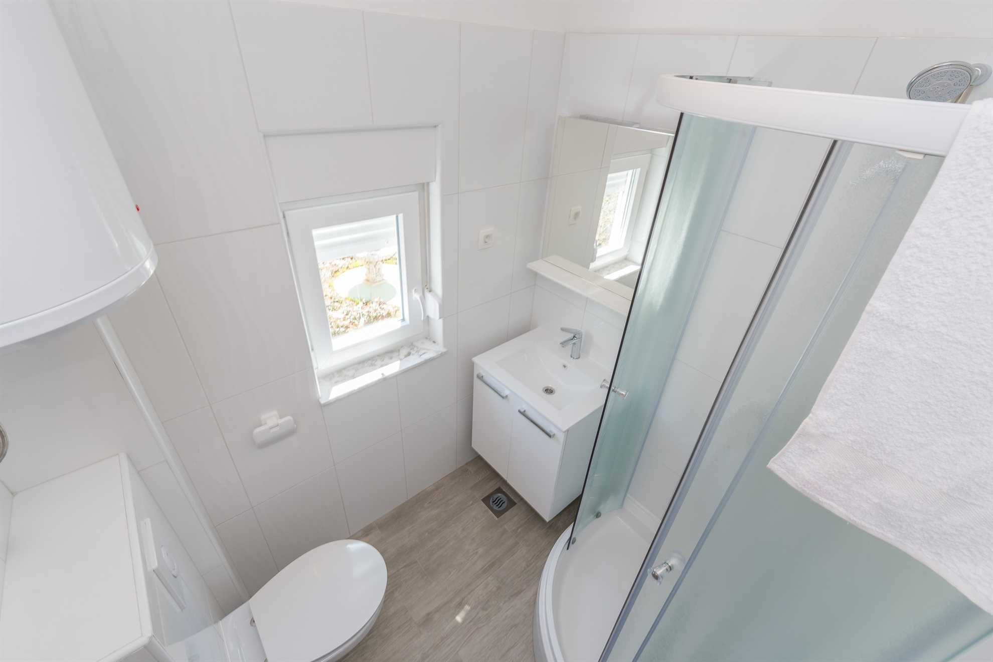 Luksuzan apartman na samo 30 m od plaže | 4 zvjezdice | s pogledom na more | za 2 osobe