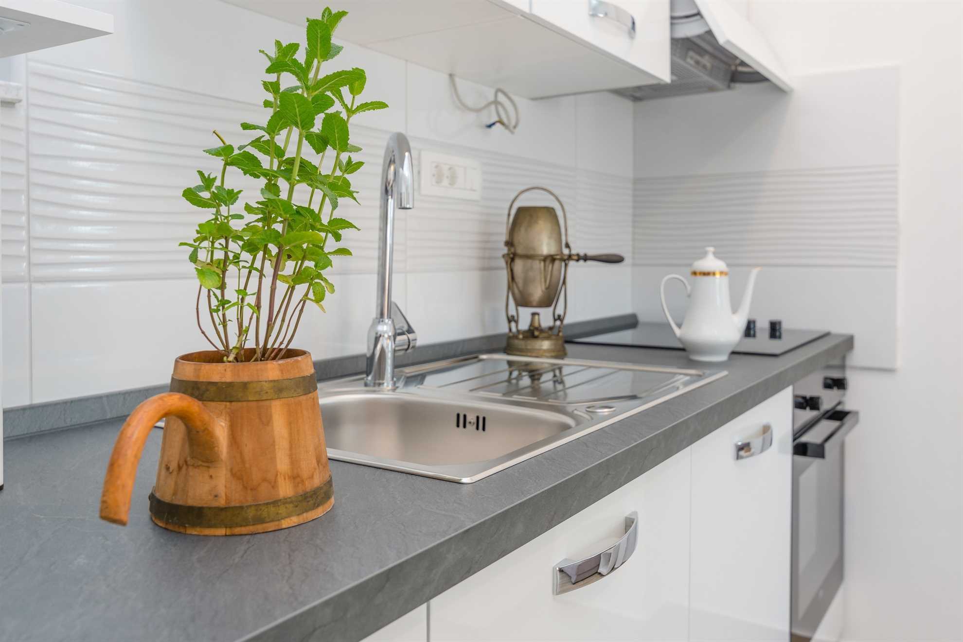 Luksuzan apartman na samo 30 m od plaže | 4 zvjezdice | s pogledom na more | za 2 osobe