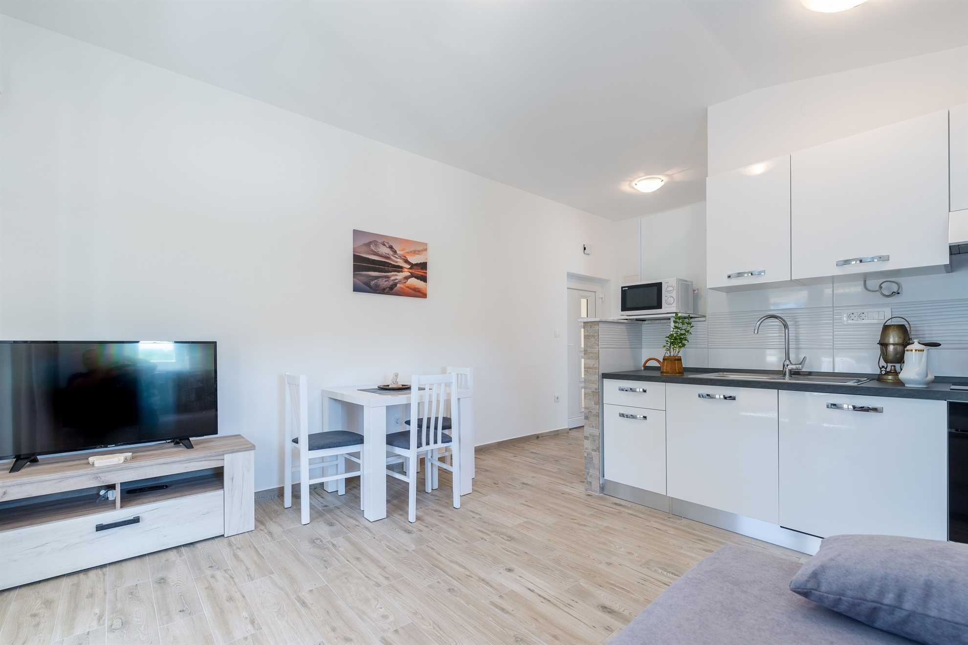 Luksuzan apartman na samo 30 m od plaže | 4 zvjezdice | s pogledom na more | za 2 osobe