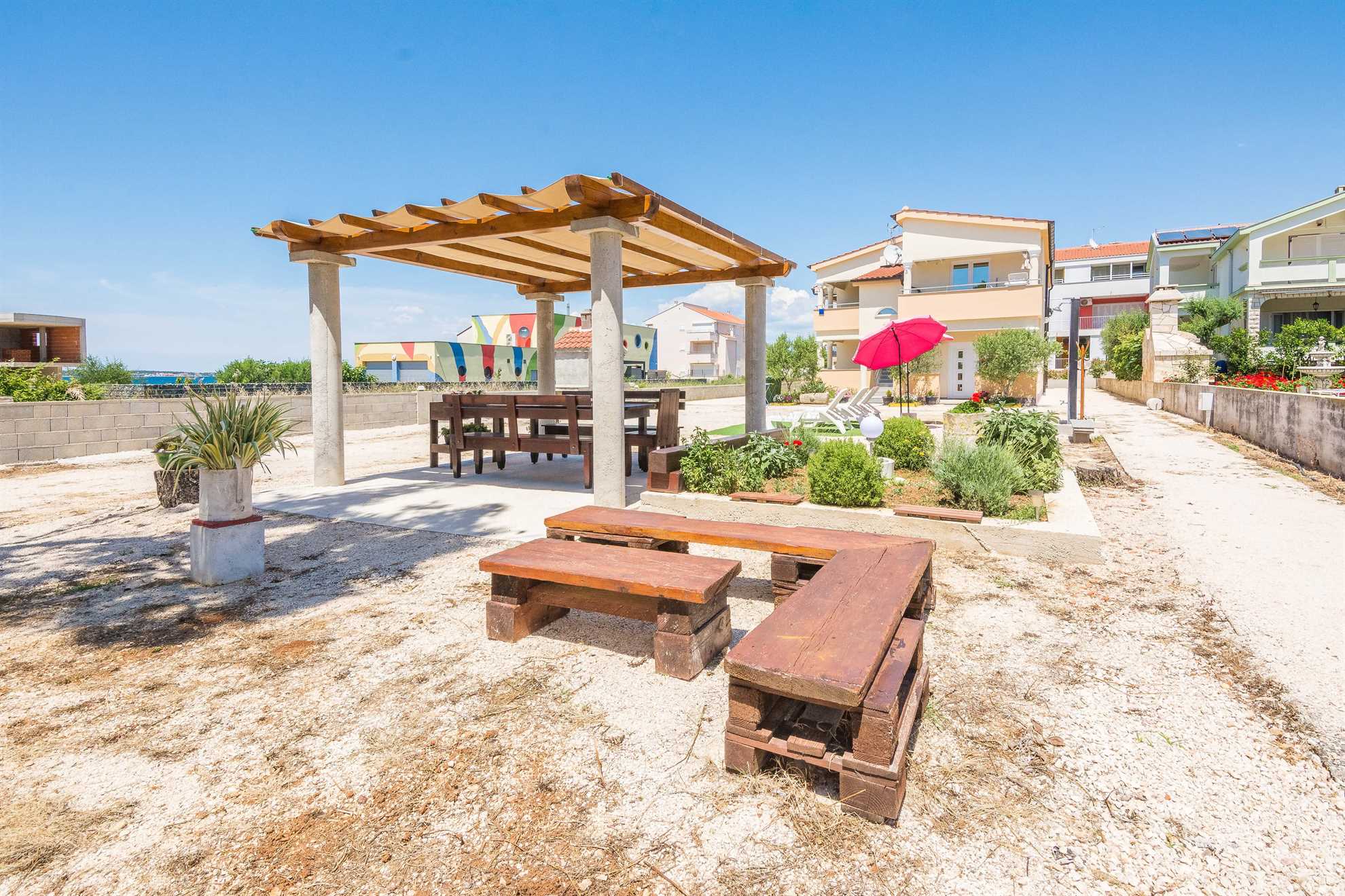 Luksuzan apartman na samo 30 m od plaže | 4 zvjezdice | s pogledom na more | za 2 osobe