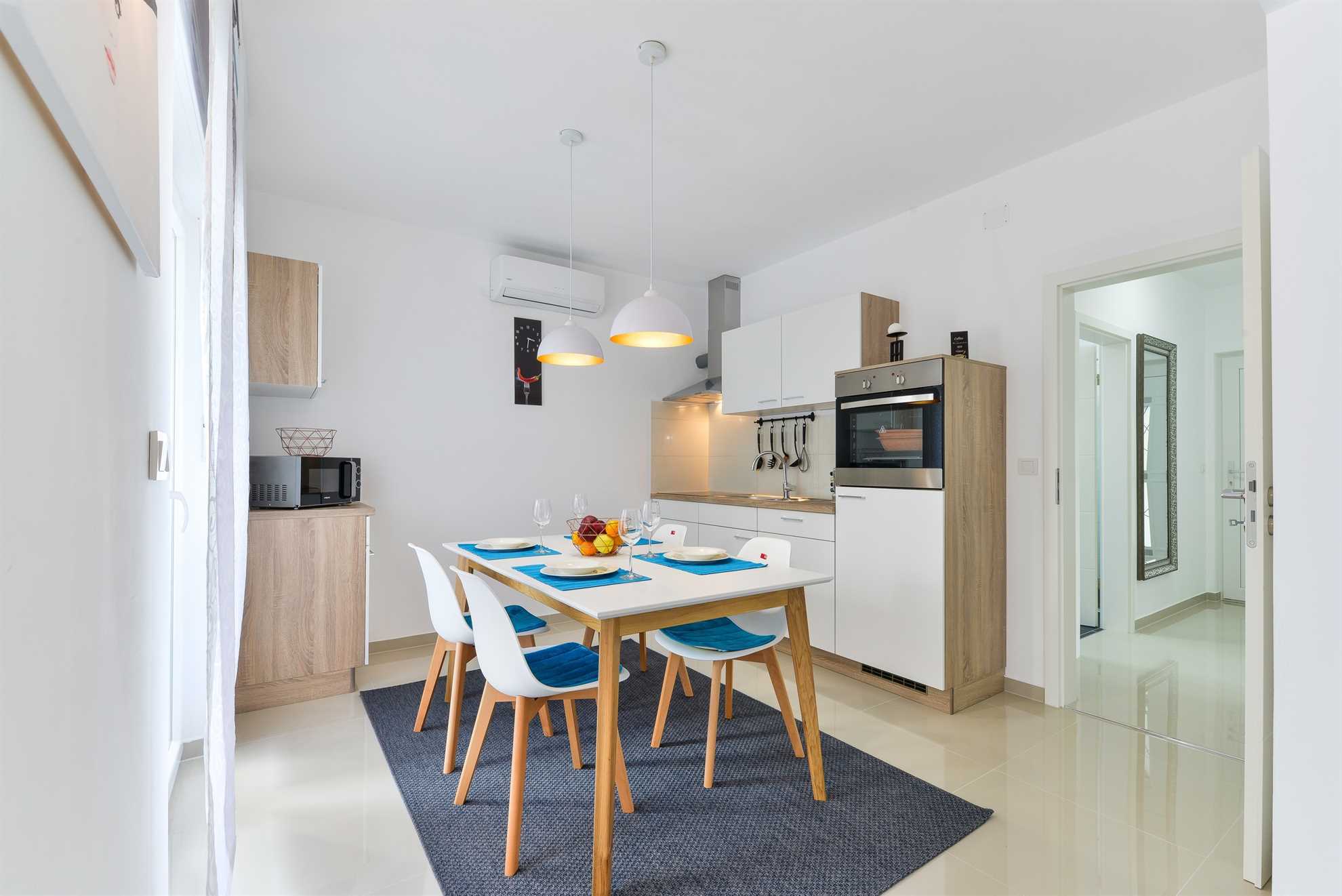 Luksuzan apartman | 4 zvjezdice | pogled na more | za 4 osobe