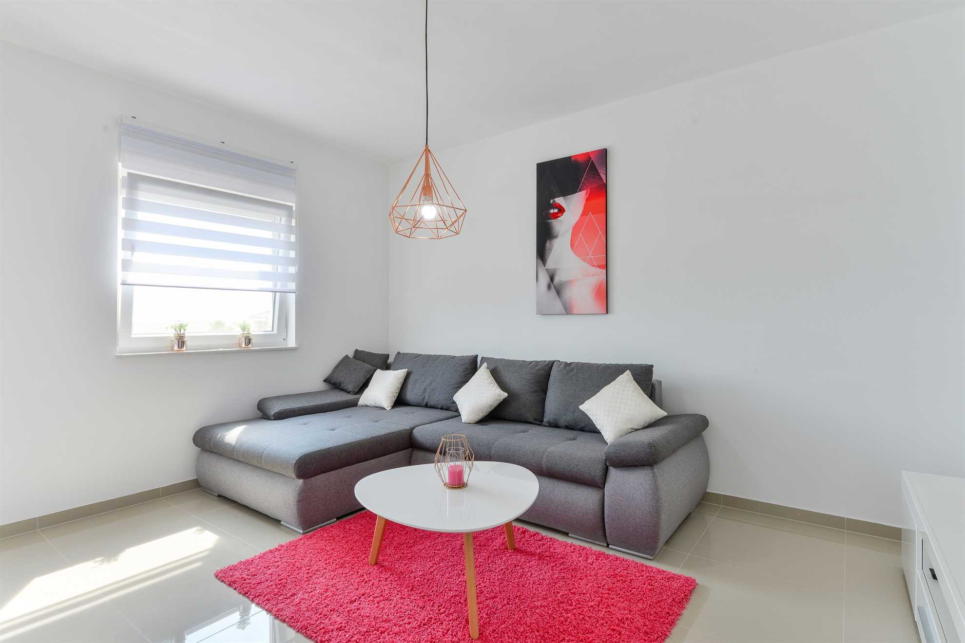 Apartman s 4 zvjezdice | luksuzan s bazenom | za 4 osobe i s pogledom na more