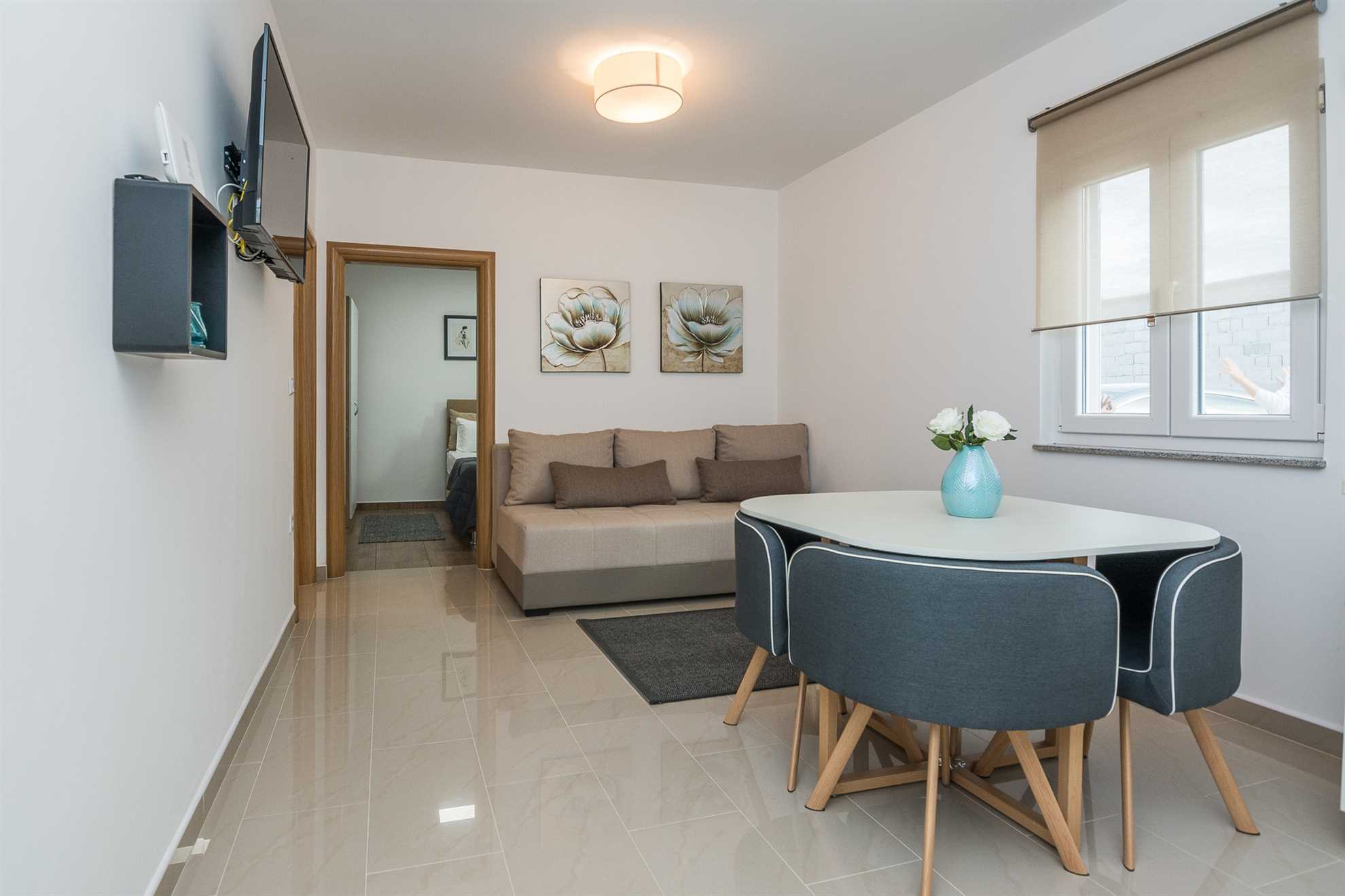 Apartment for 2-4 persons | just 70 m from beach | fully equipped