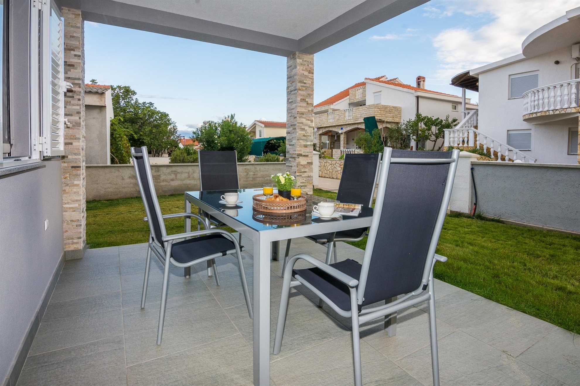Apartment for 2-4 persons | just 70 m from beach | fully equipped
