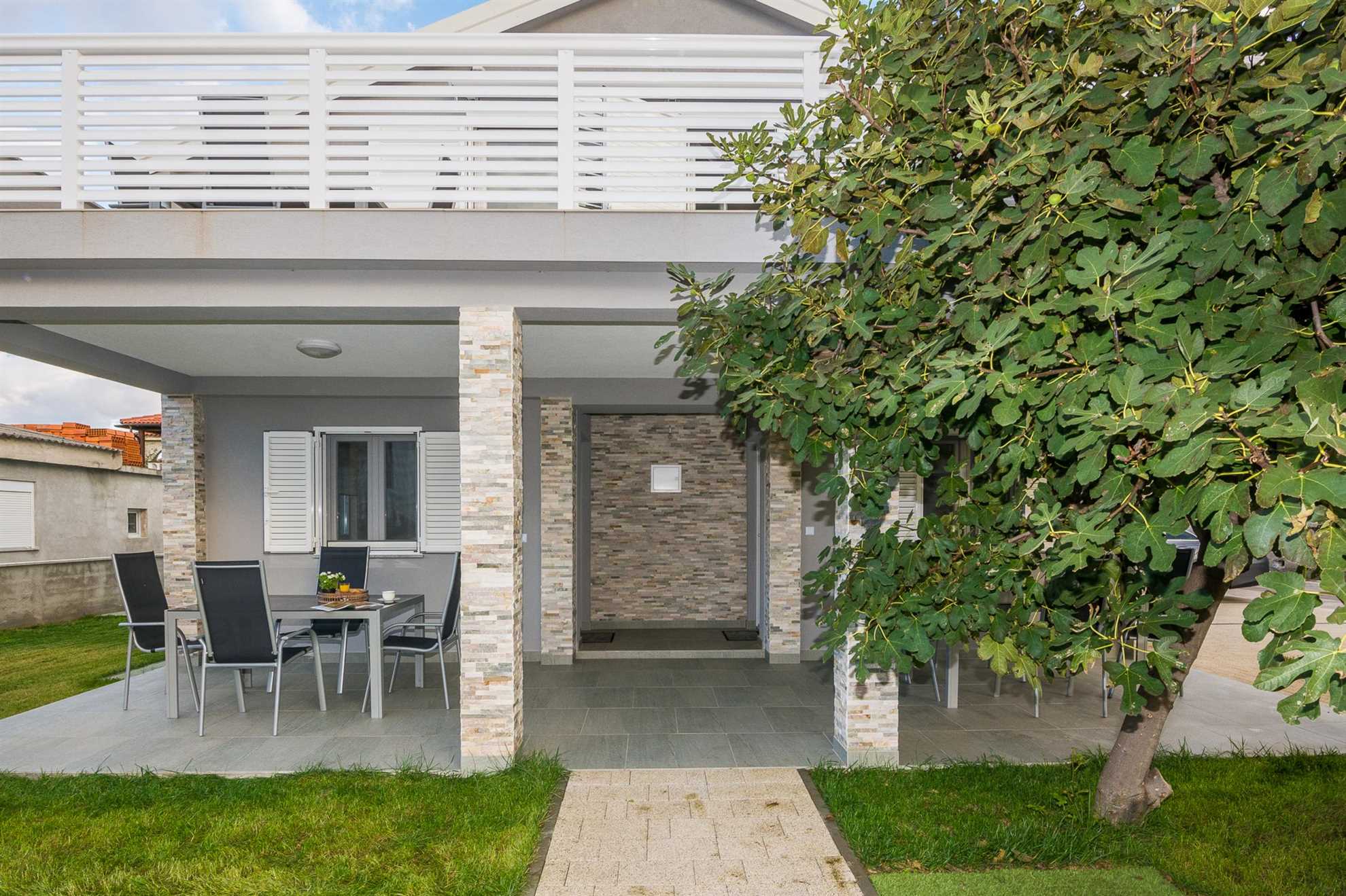Apartment for 2-4 persons | just 70 m from beach | fully equipped