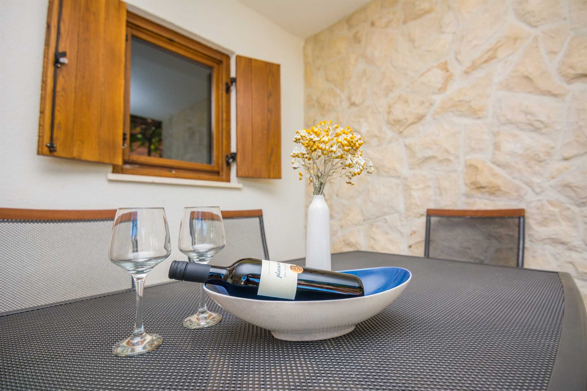 Idealno za 4 osobe | Kamena moderna kuća | 200 m od plaže