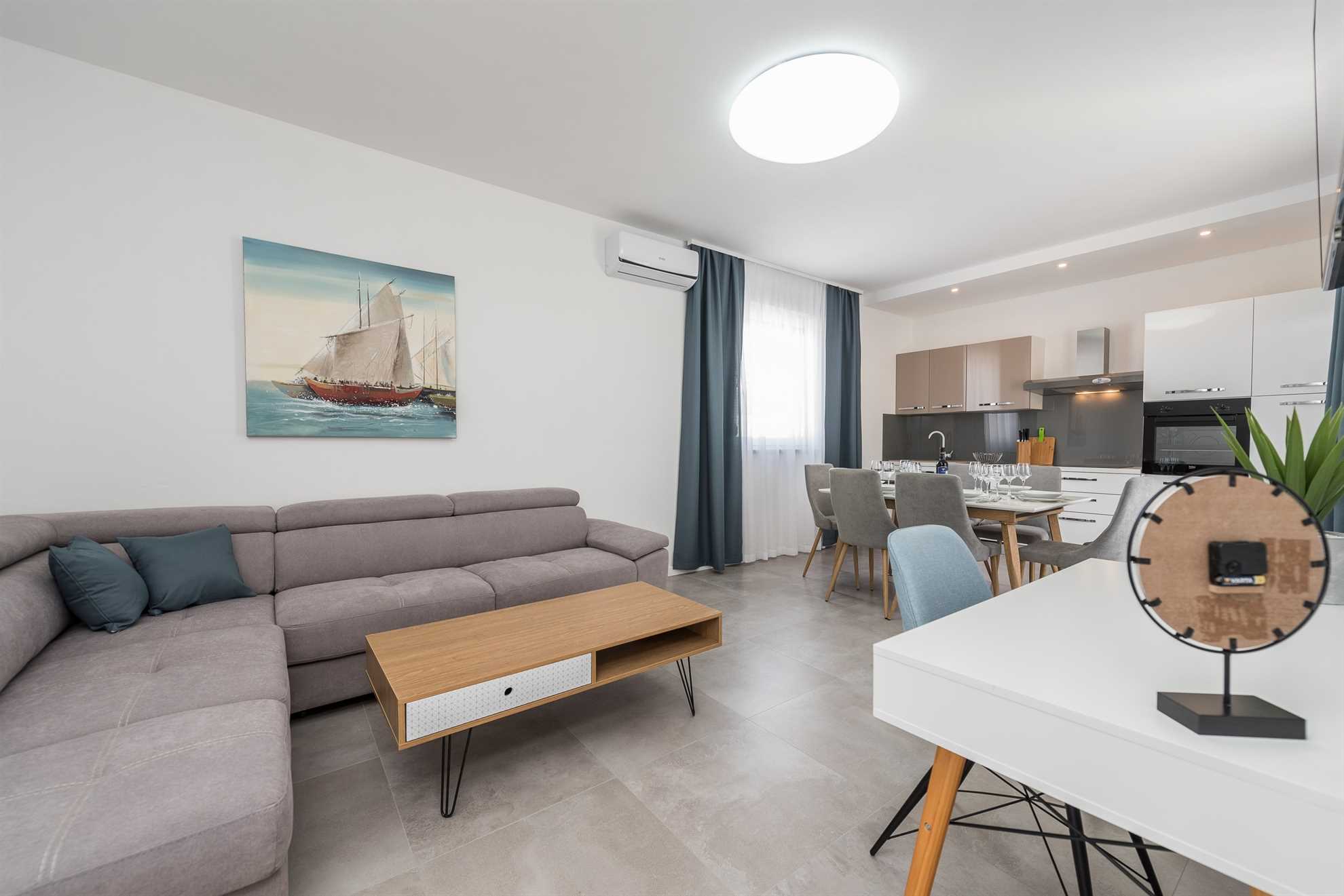 Obiteljska kuća za odmor s bazenom za 4-6 osoba | Fitness i Spa centar | Sportski tereni