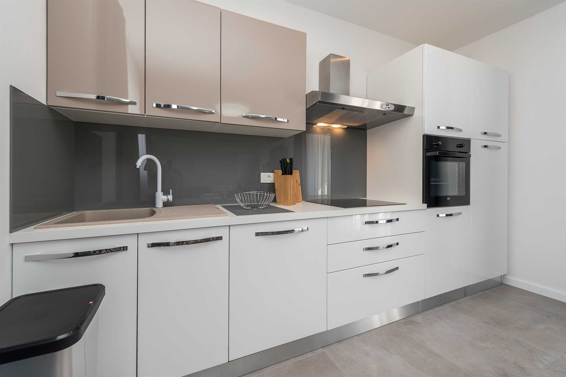 Obiteljska kuća za odmor s bazenom za 4-6 osoba | Fitness i Spa centar | Sportski tereni