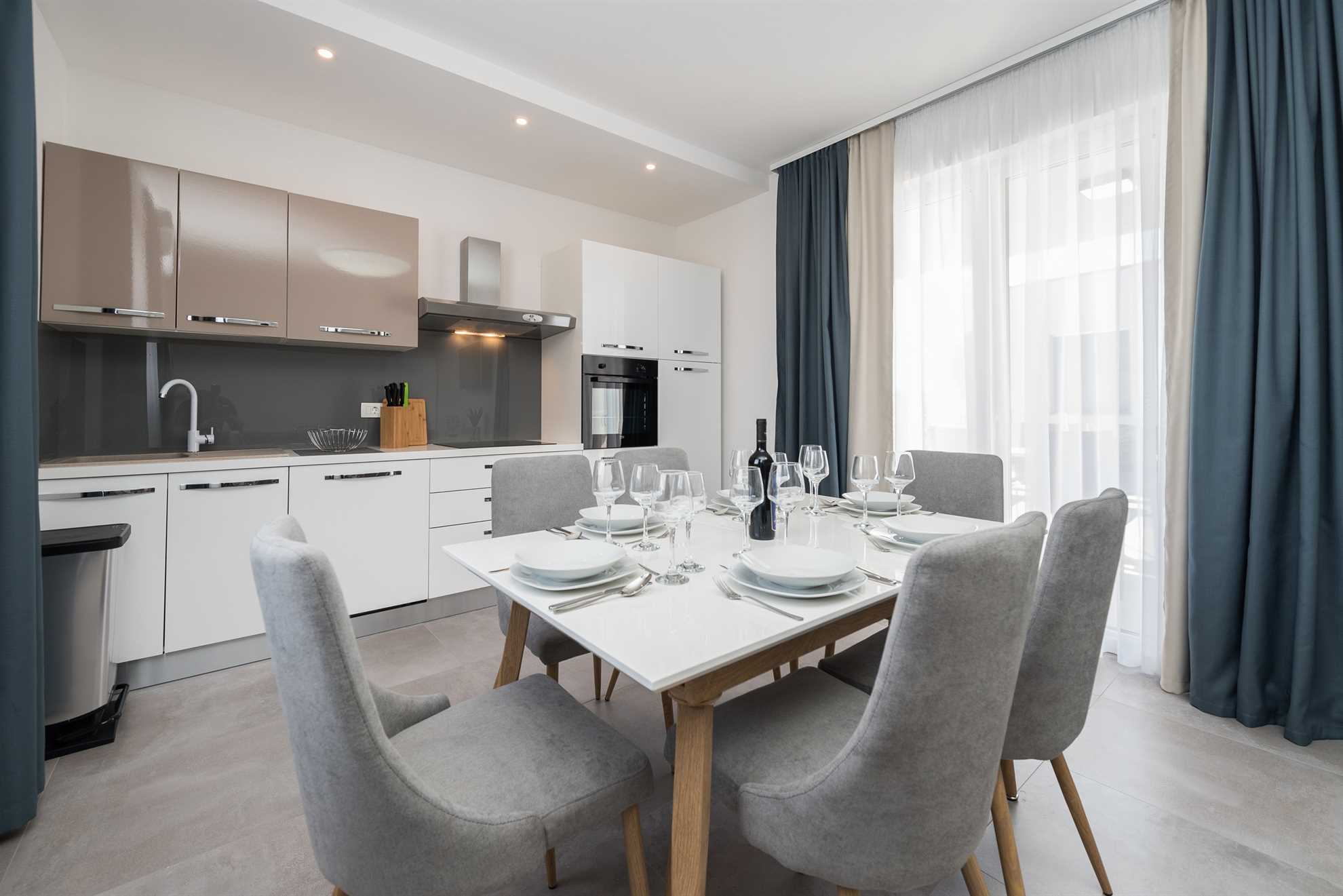 Obiteljska kuća za odmor s bazenom za 4-6 osoba | Fitness i Spa centar | Sportski tereni