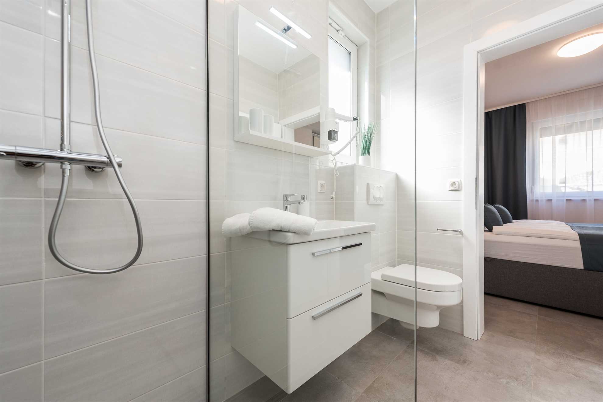 Obiteljska kuća za odmor s bazenom za 4-6 osoba | Fitness i Spa centar | Sportski tereni