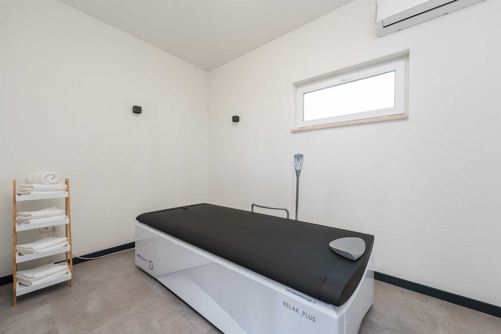 Obiteljska kuća za odmor s bazenom za 4-6 osoba | Fitness i Spa centar | Sportski tereni