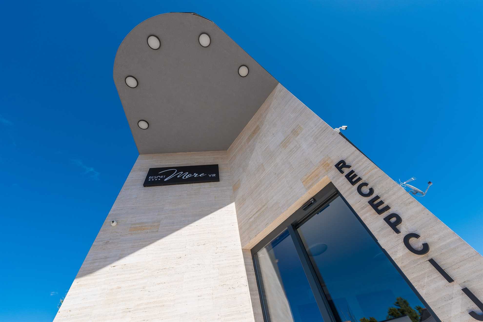 Obiteljska kuća za odmor s bazenom za 4-6 osoba | Fitness i Spa centar | Sportski tereni