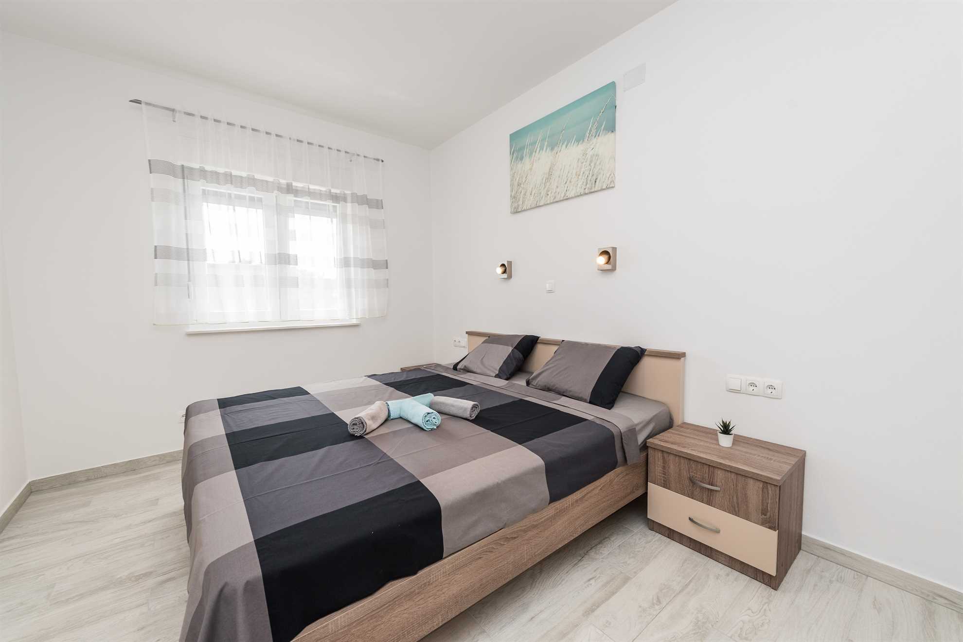 Apartman na mirnoj lokaciji | za 6 osoba | Djelomičan pogled na more