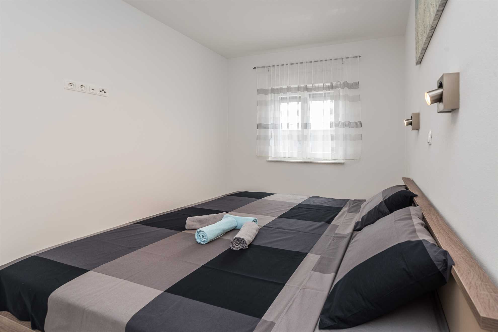 Apartman na mirnoj lokaciji | za 6 osoba | Djelomičan pogled na more