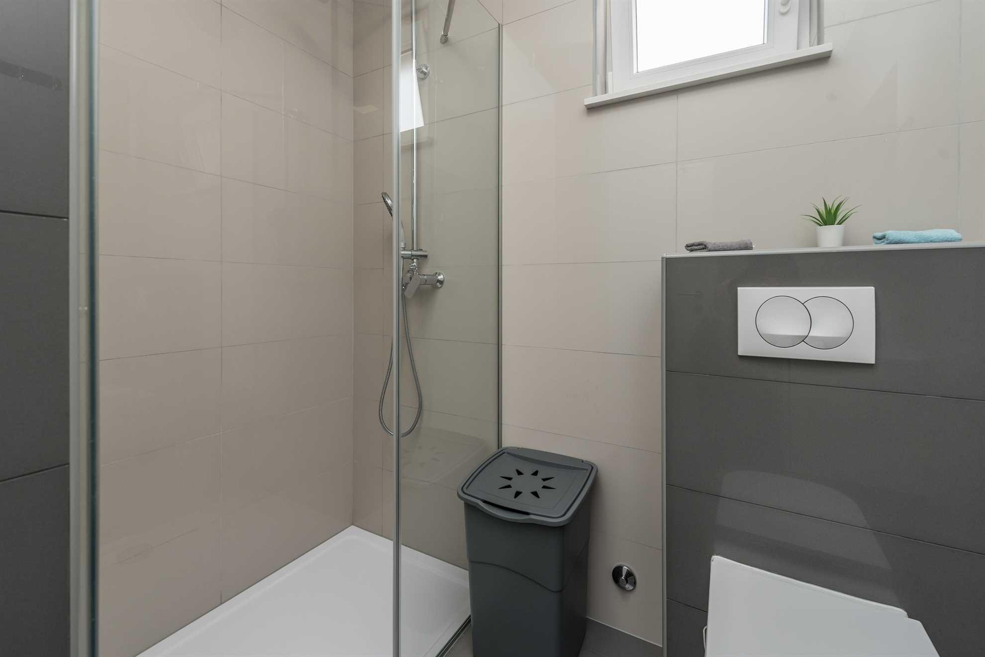 Apartman na mirnoj lokaciji | za 6 osoba | Djelomičan pogled na more