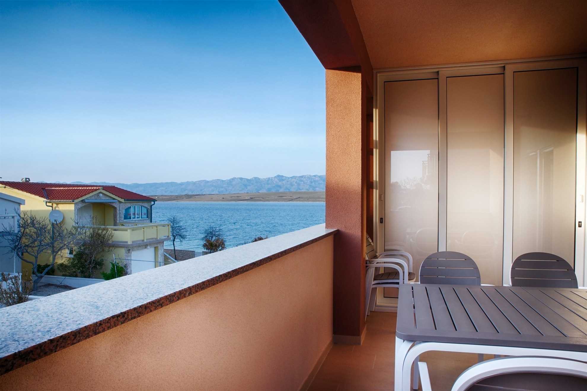 Luksuzan apartman | 20 m od plaže | za 2-4 osobe