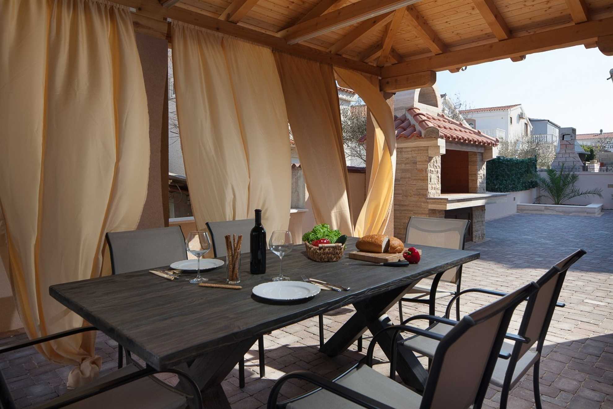 Luksuzan apartman | 20 m od plaže | za 2-4 osobe