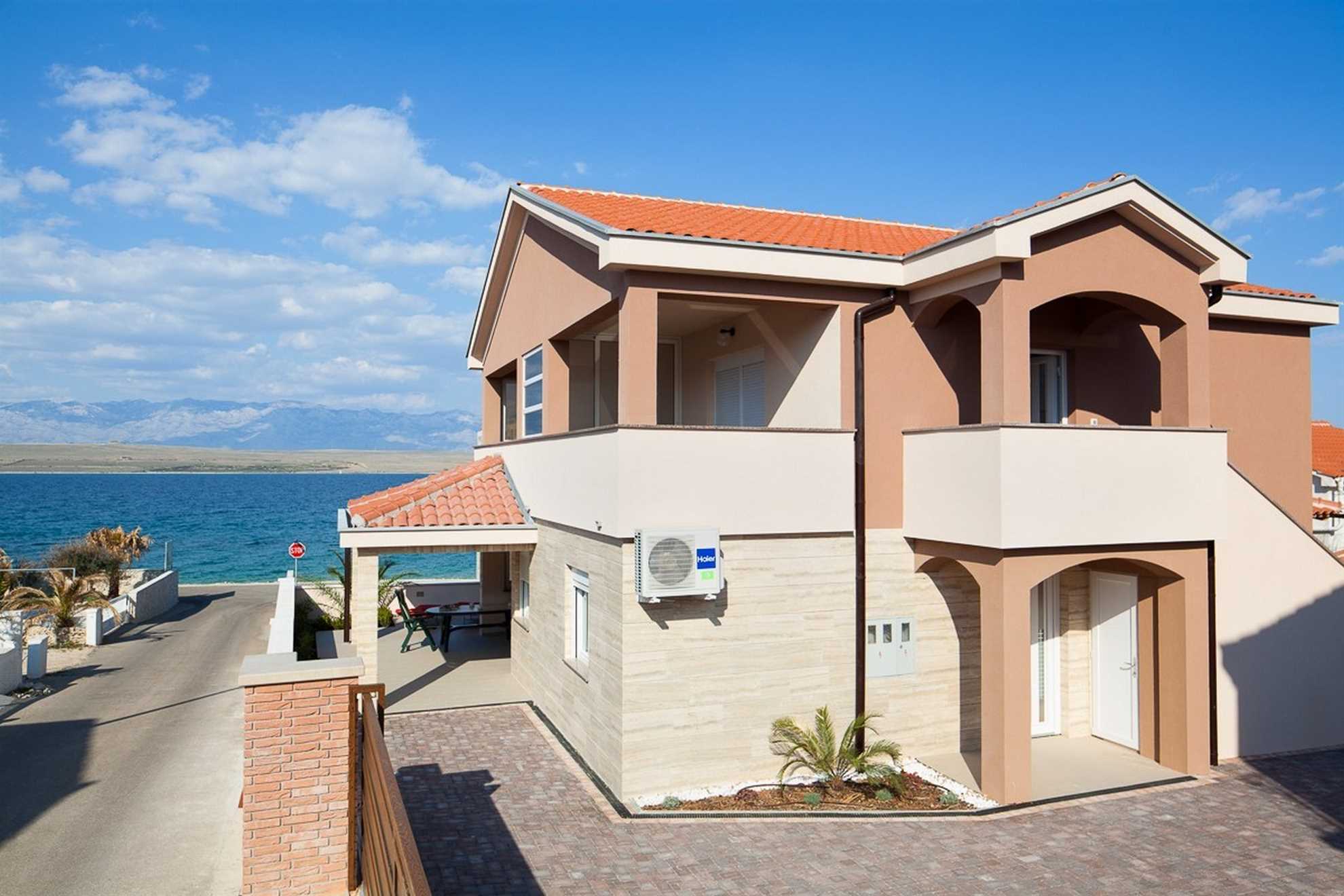 Luksuzan apartman | 20 m od plaže | za 2-4 osobe