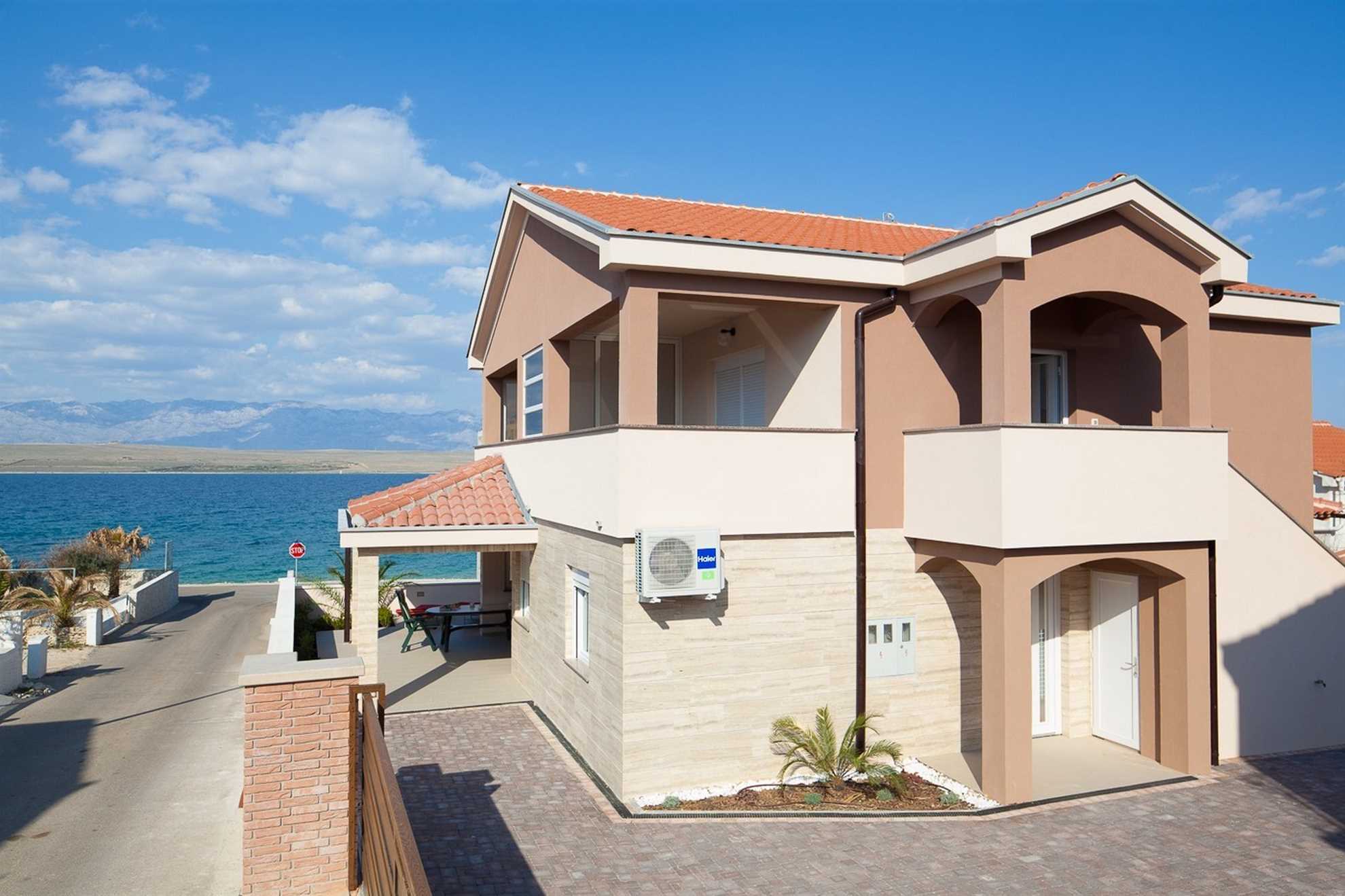 Luksuzan apartman | 20 m od plaže | za 2-4 osobe