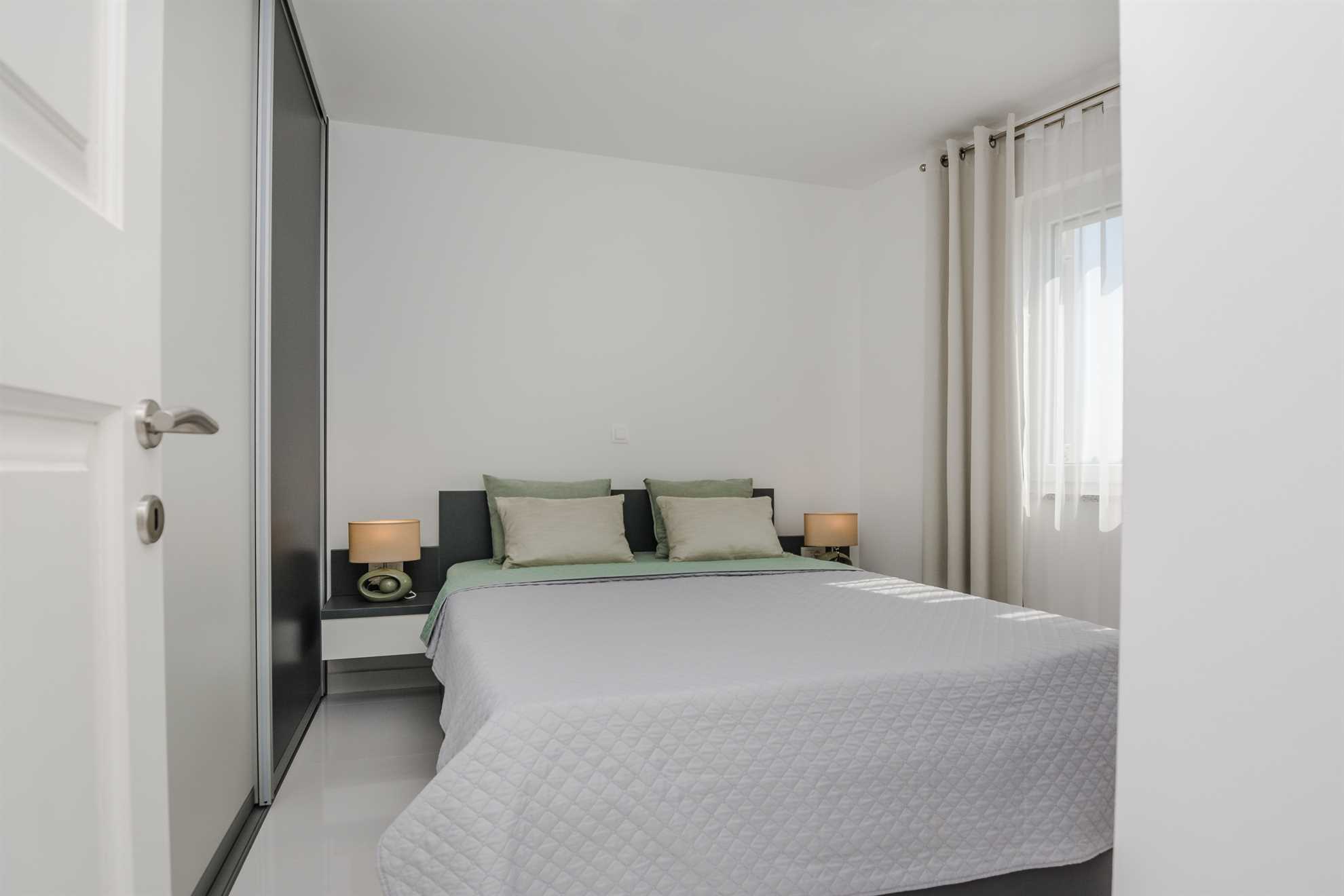 Apartman sa dvije spavaće sobe | 250 m od mora | djelomičan pogled na more