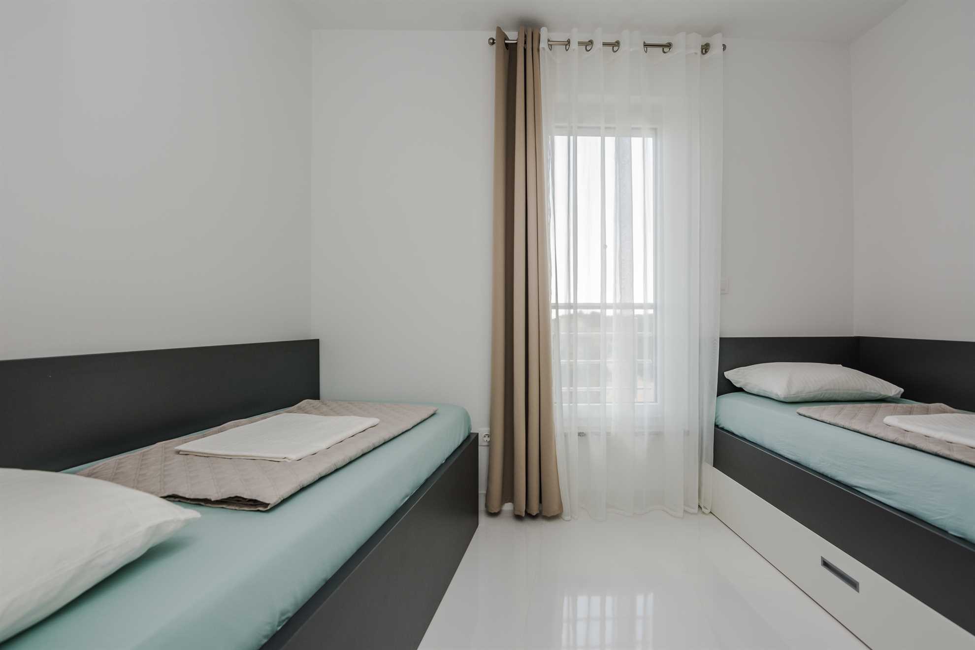 Apartman sa dvije spavaće sobe | 250 m od mora | djelomičan pogled na more