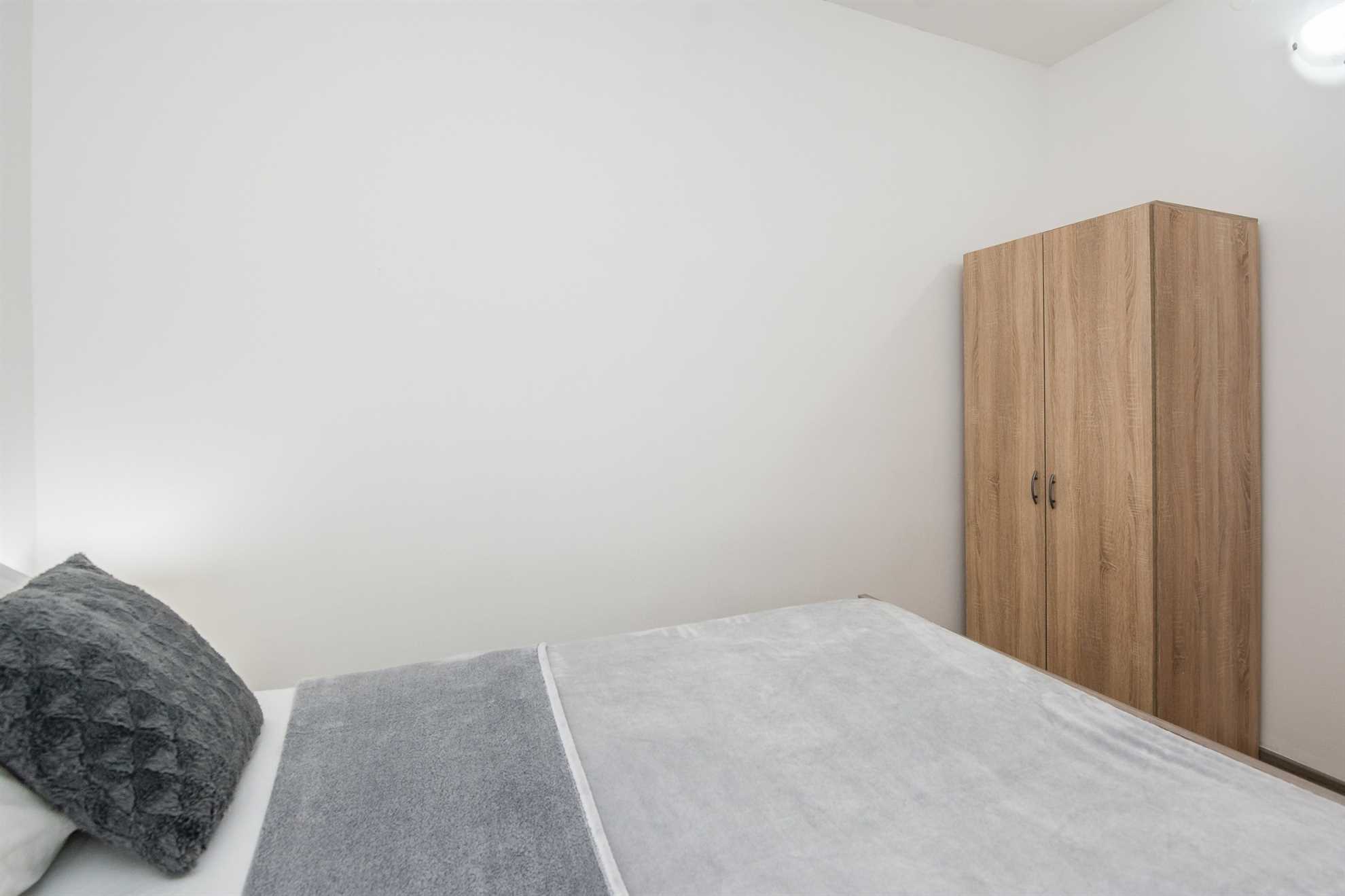 Apartman u prizemlju za 3-5 osoba | Klima uređaj, SAT TV, Wi-Fi internet