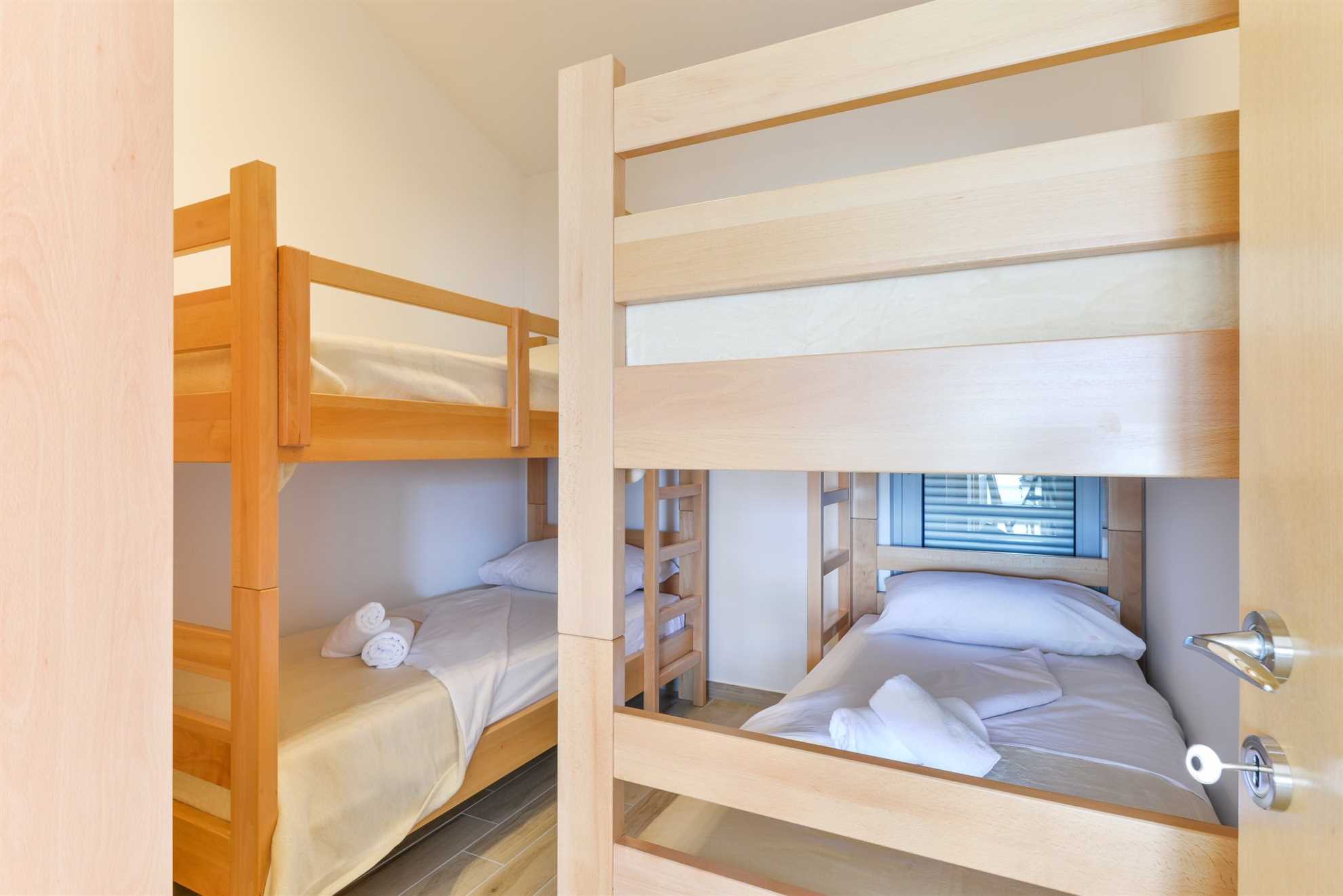 CROWONDER Pag View Apartments- Apartman A2 s pogledom na more