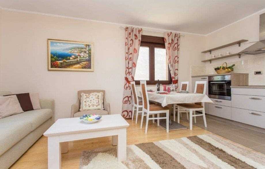 Apartmaji Stefano app2 56m2, Vantačići