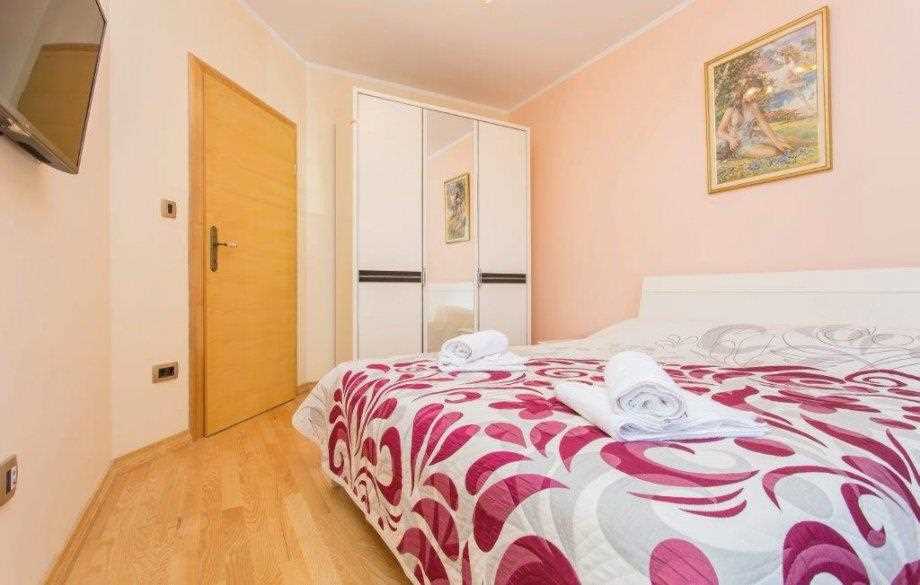 Apartmaji Stefano app2 56m2, Vantačići