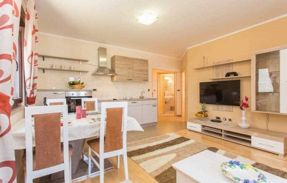 Apartmaji Stefano app2 56m2, Vantačići