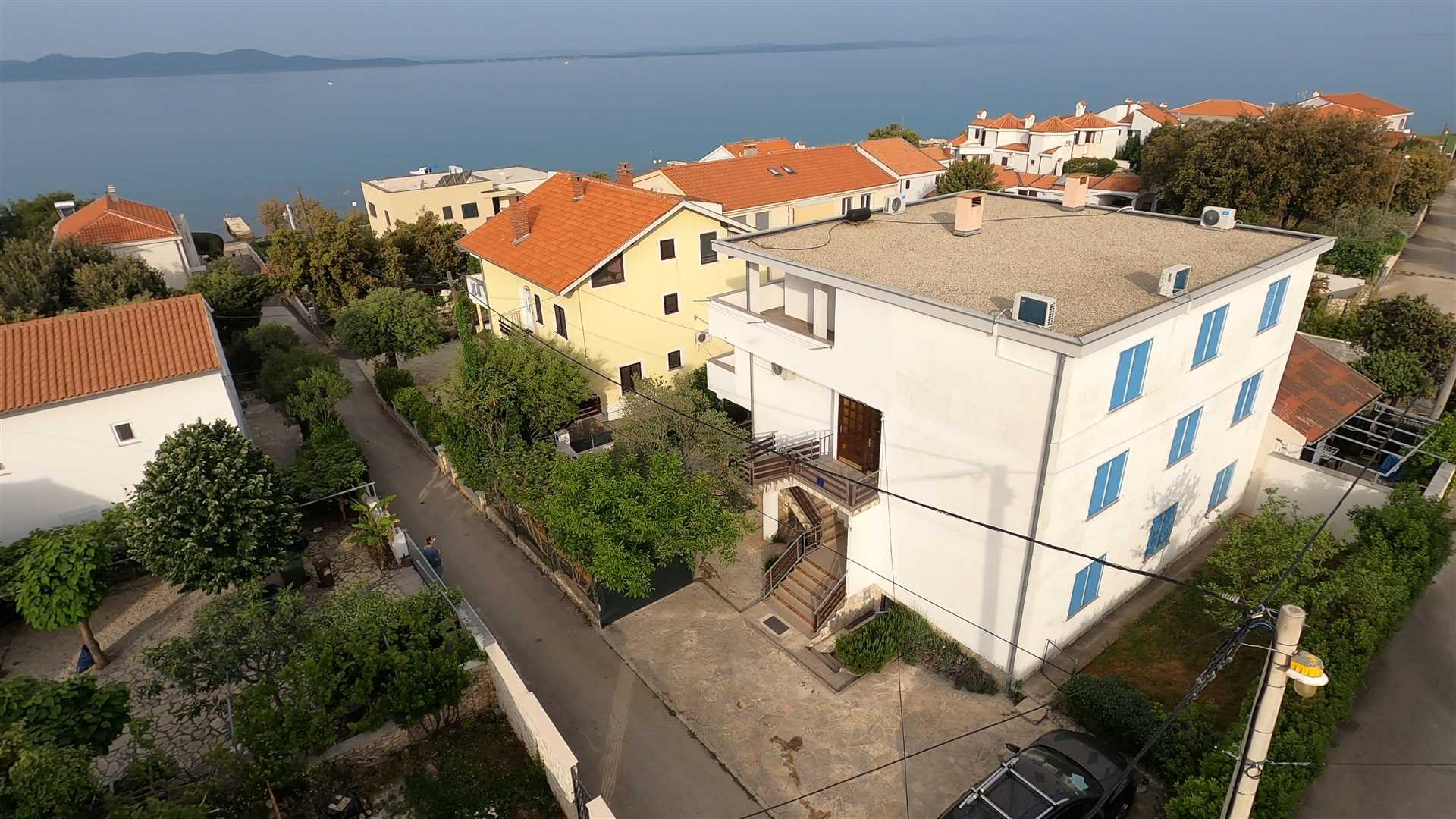 Velik apartma s pogledom na morje, 50m od morja, 3 spalnice