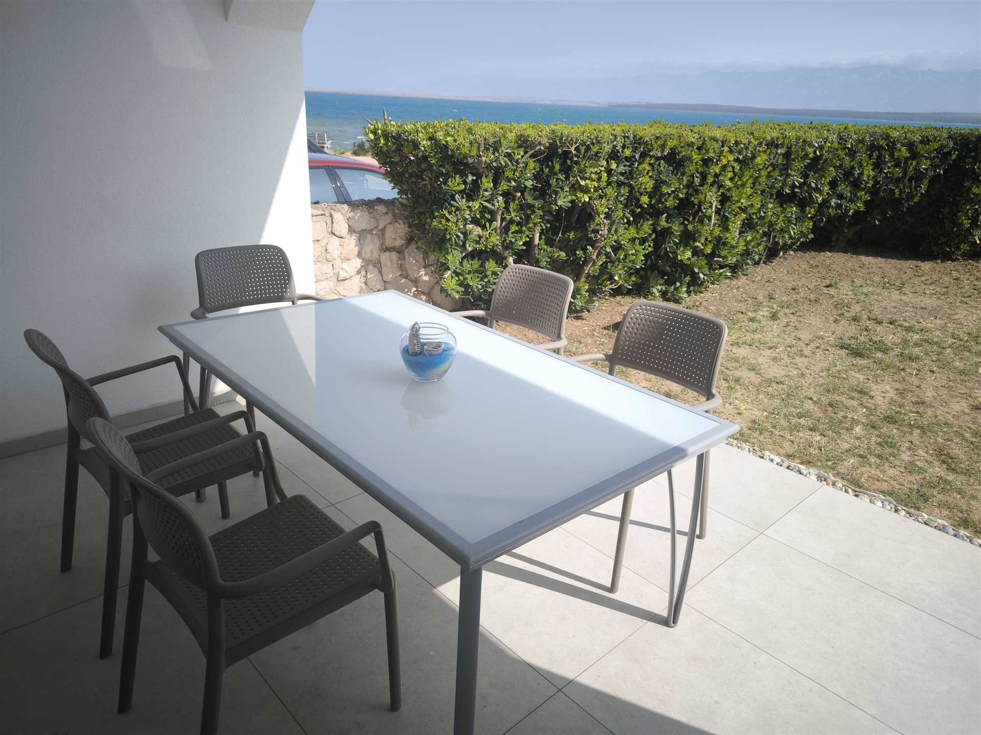 Apartma s teraso ob morju