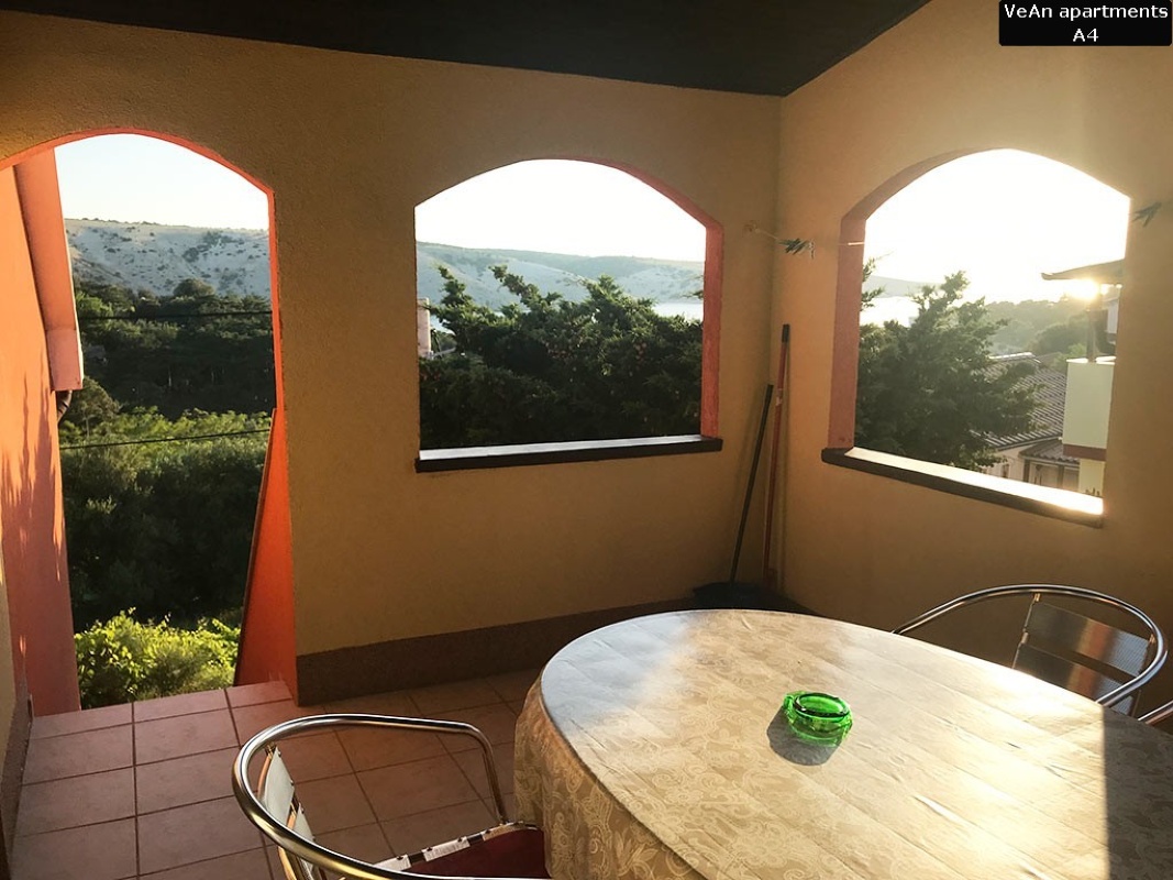 VeAn apartment A4 with sea view, up to 5 people, parking, wifi - Lopar
