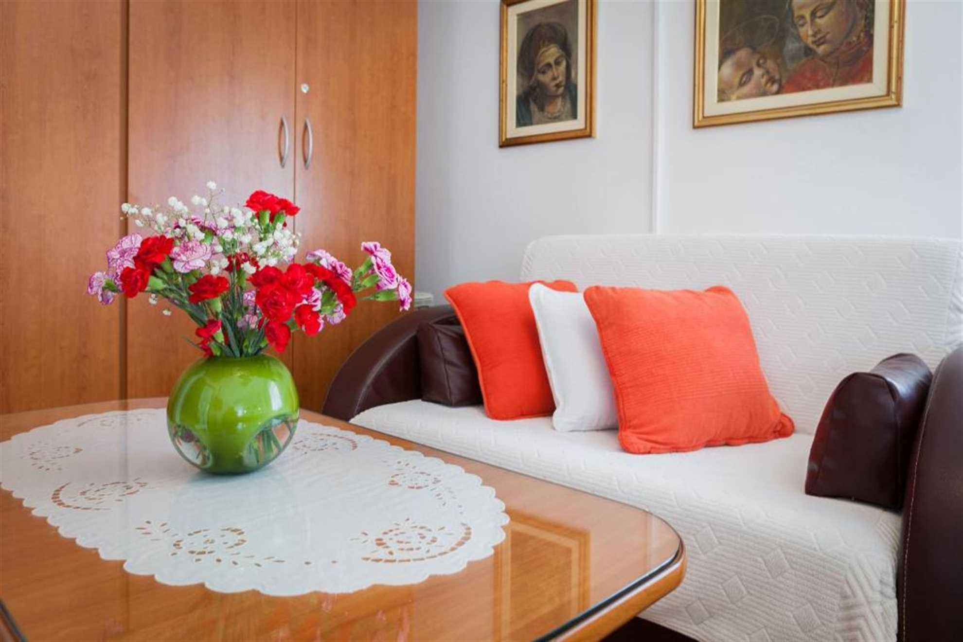 Apartma ima vse, kar potrebujete za prijetno bivanje.