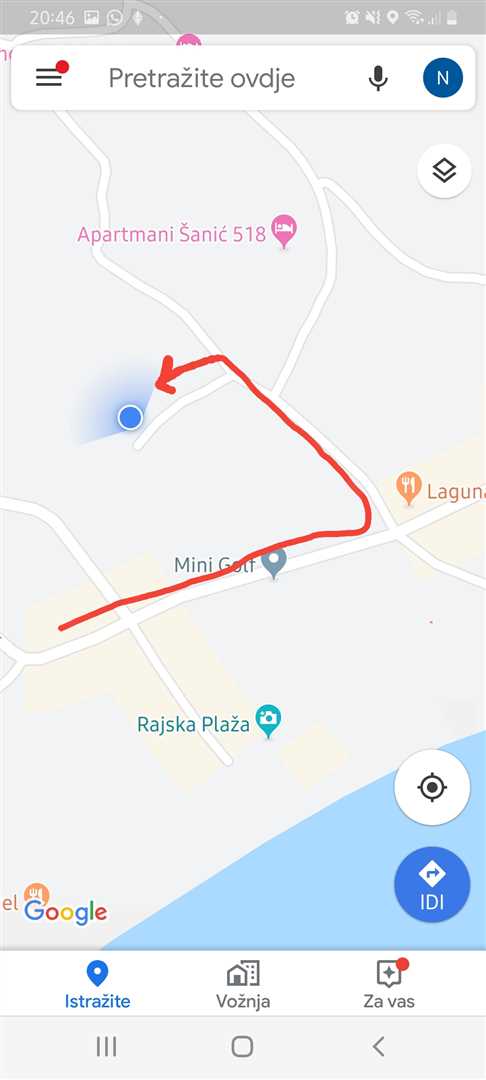 Moderni studio apartman sa velikom terasom, blizina Rajske plaže