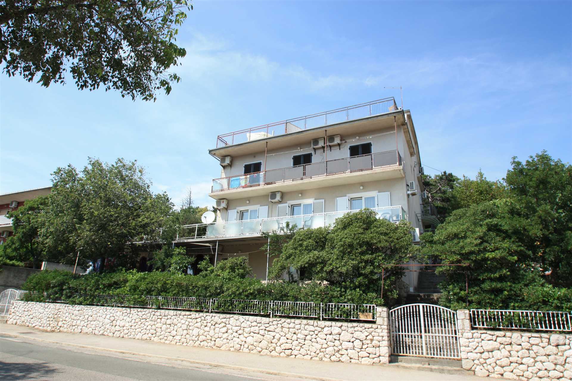 Apartman 2 Novi Vinodolski 50 m od mora(iznajmljivanje)
